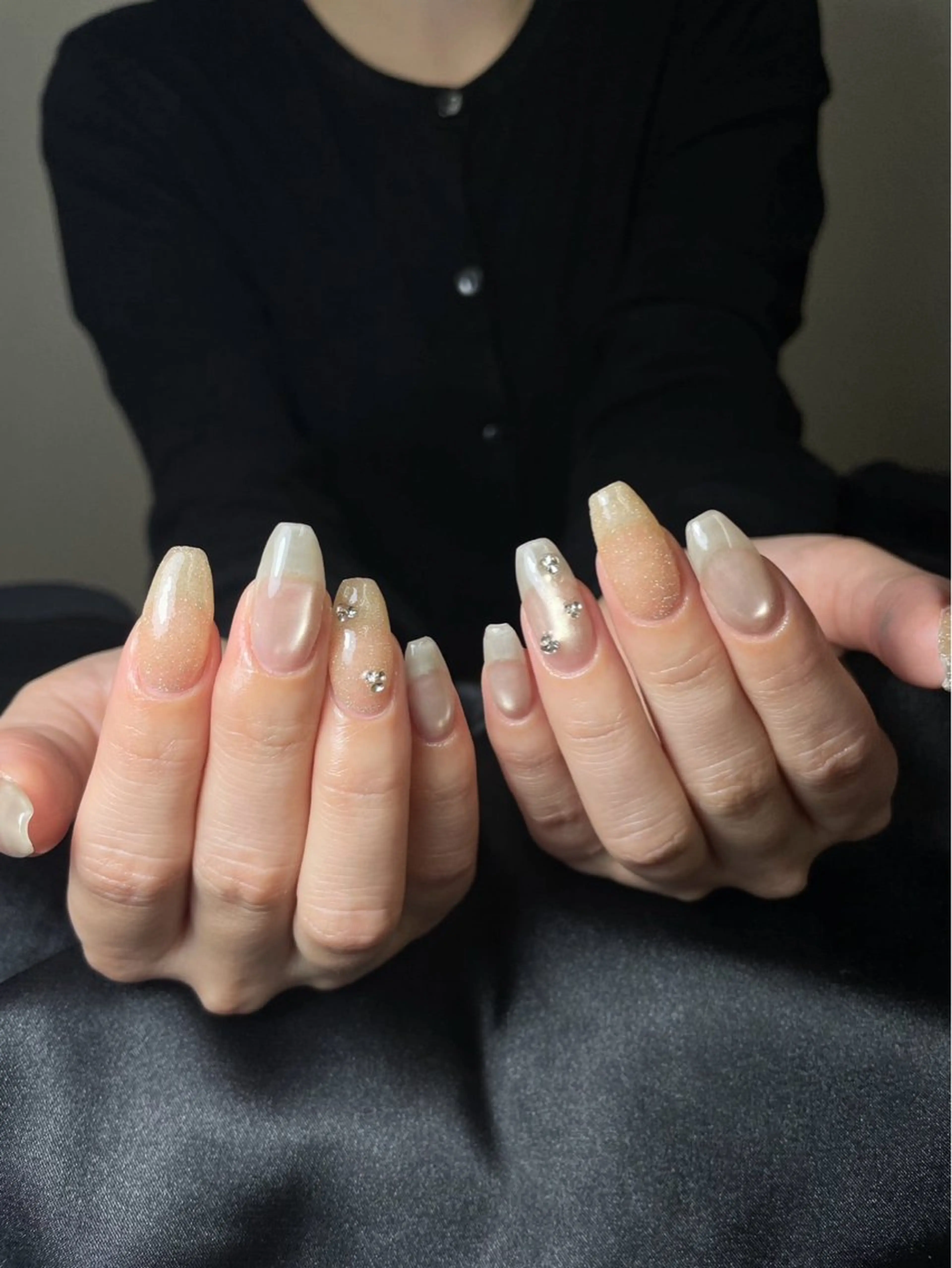 ネイル ブラウン チークネイル 桜ネイル 長さ出し フットネイル ハンドネイル XIINH NAIL SALONのネイルデザイン