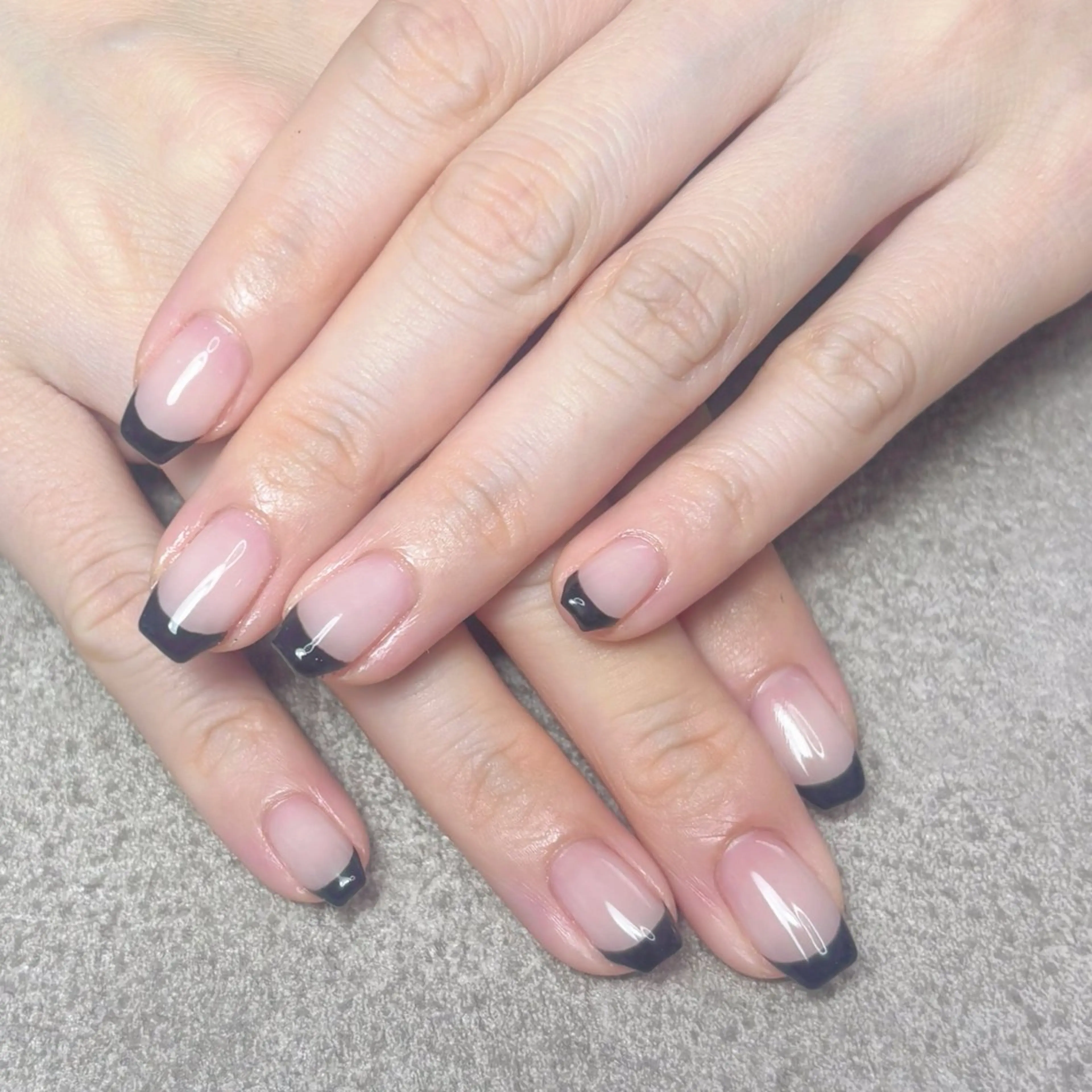 ネイル ハンドネイル nailroom DIASOMNIAのネイルデザイン