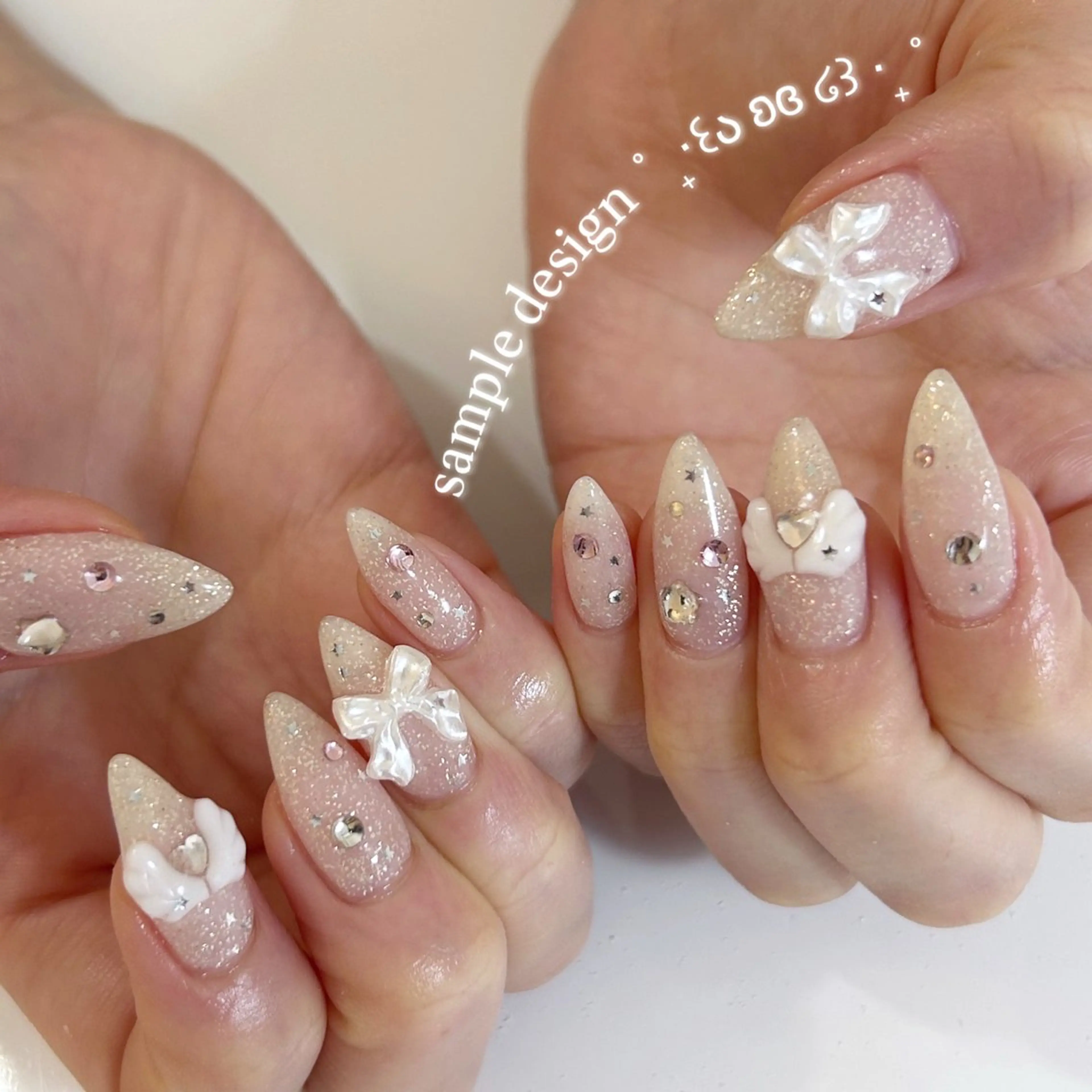 ネイル ハンドネイル ViViA momokaのネイルデザイン