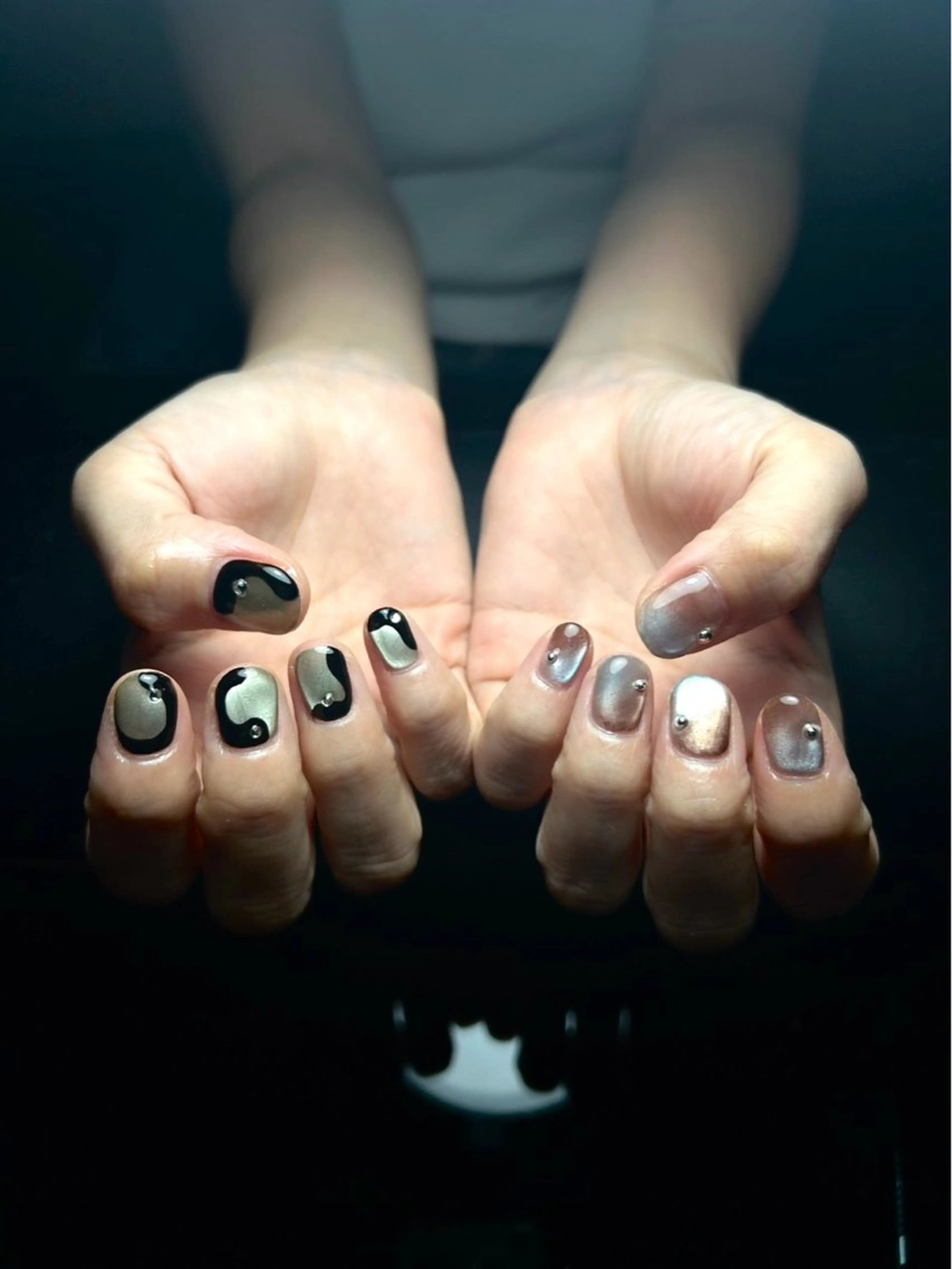 ネイル ブルー ブラウン ニュアンスネイル モンナ CCのネイルデザイン