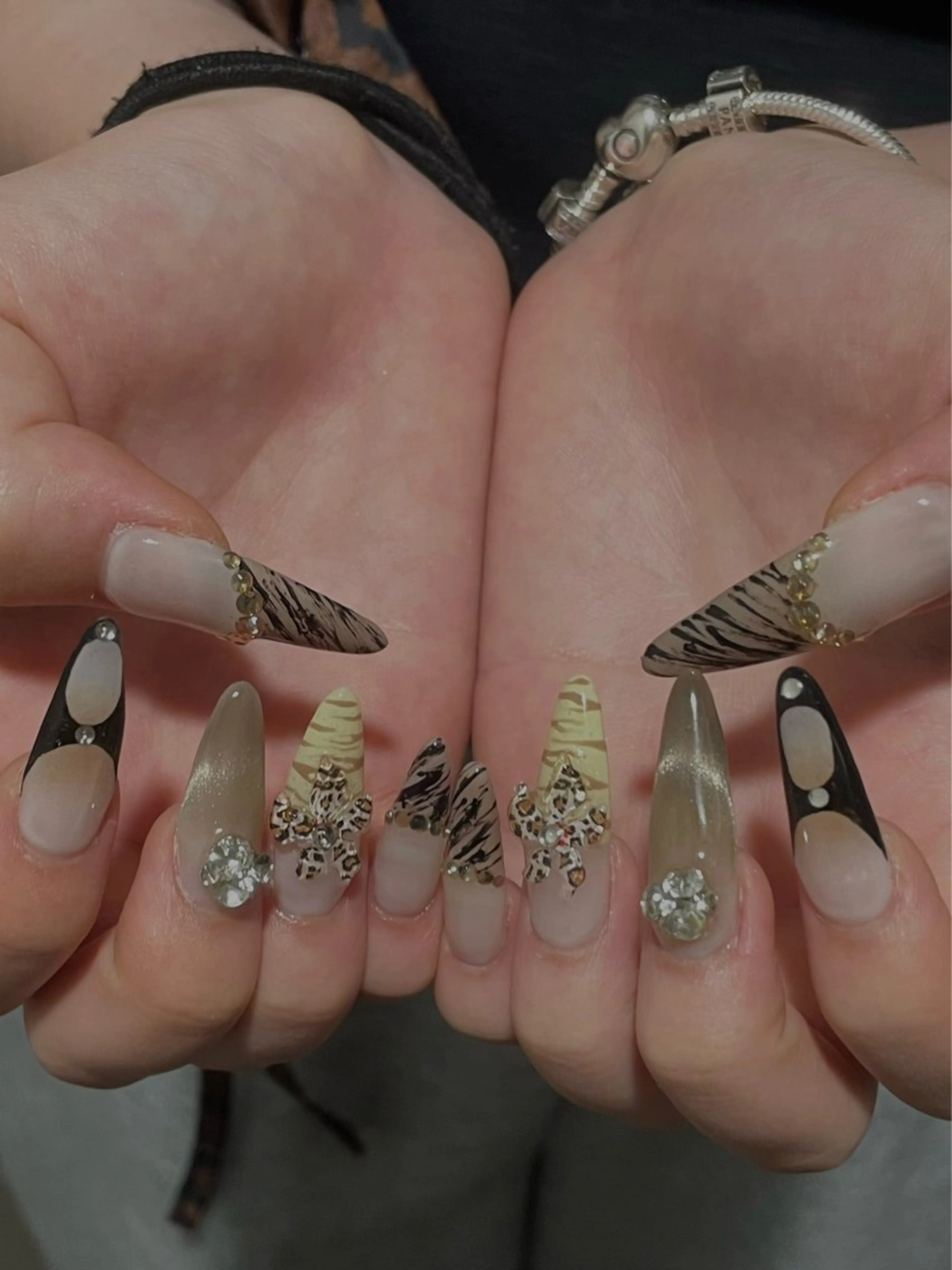 ネイル ハンドネイル One HARUNAのネイルデザイン