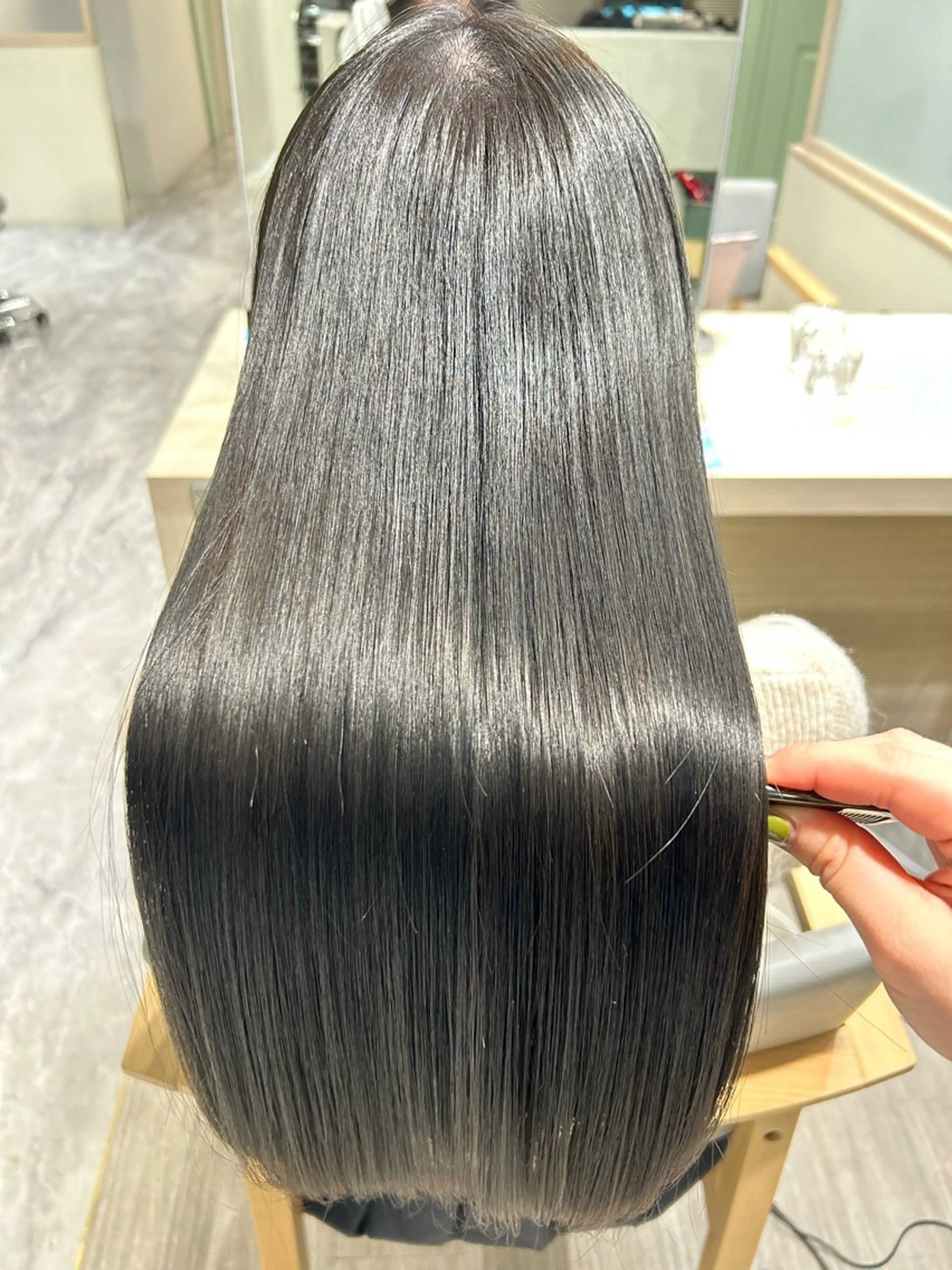 ロング LOVESTOIKE 井上つぐみ/透明感のヘアスタイル