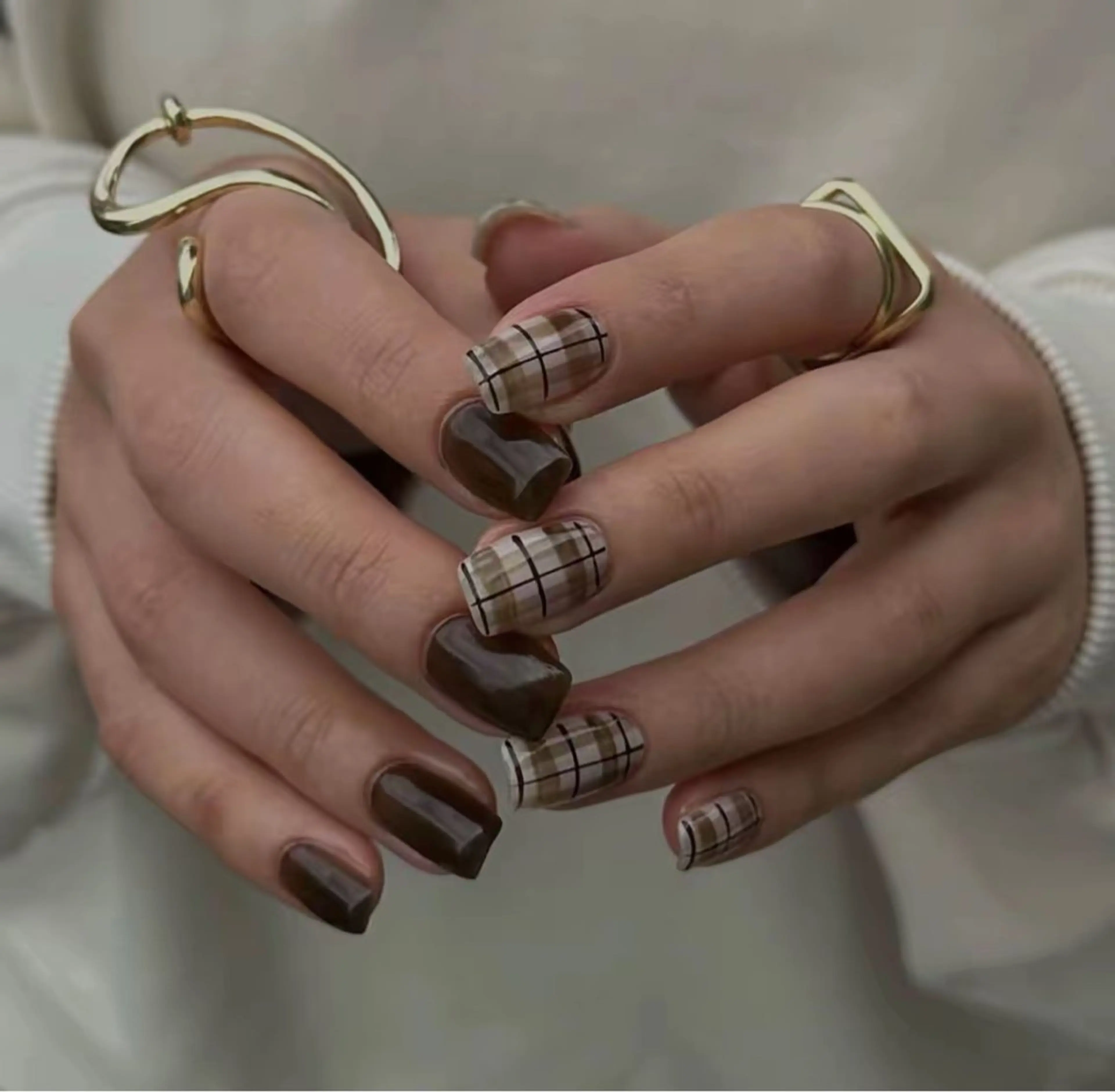 ネイル NiJi Nailsのネイルデザイン