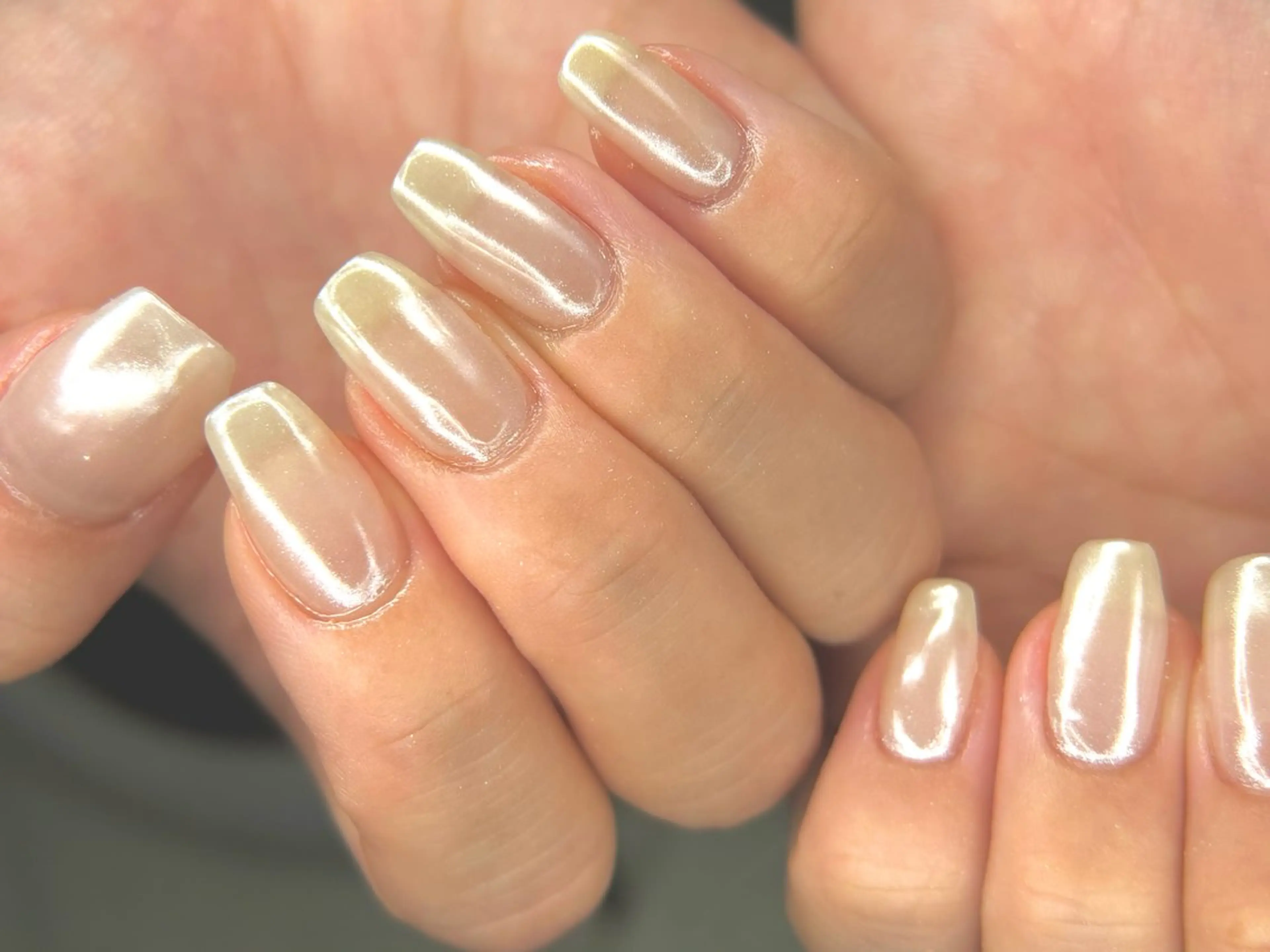 ネイル ミラーネイル ホワイト Malama Nail所属・Malama Nailのネイルデザイン