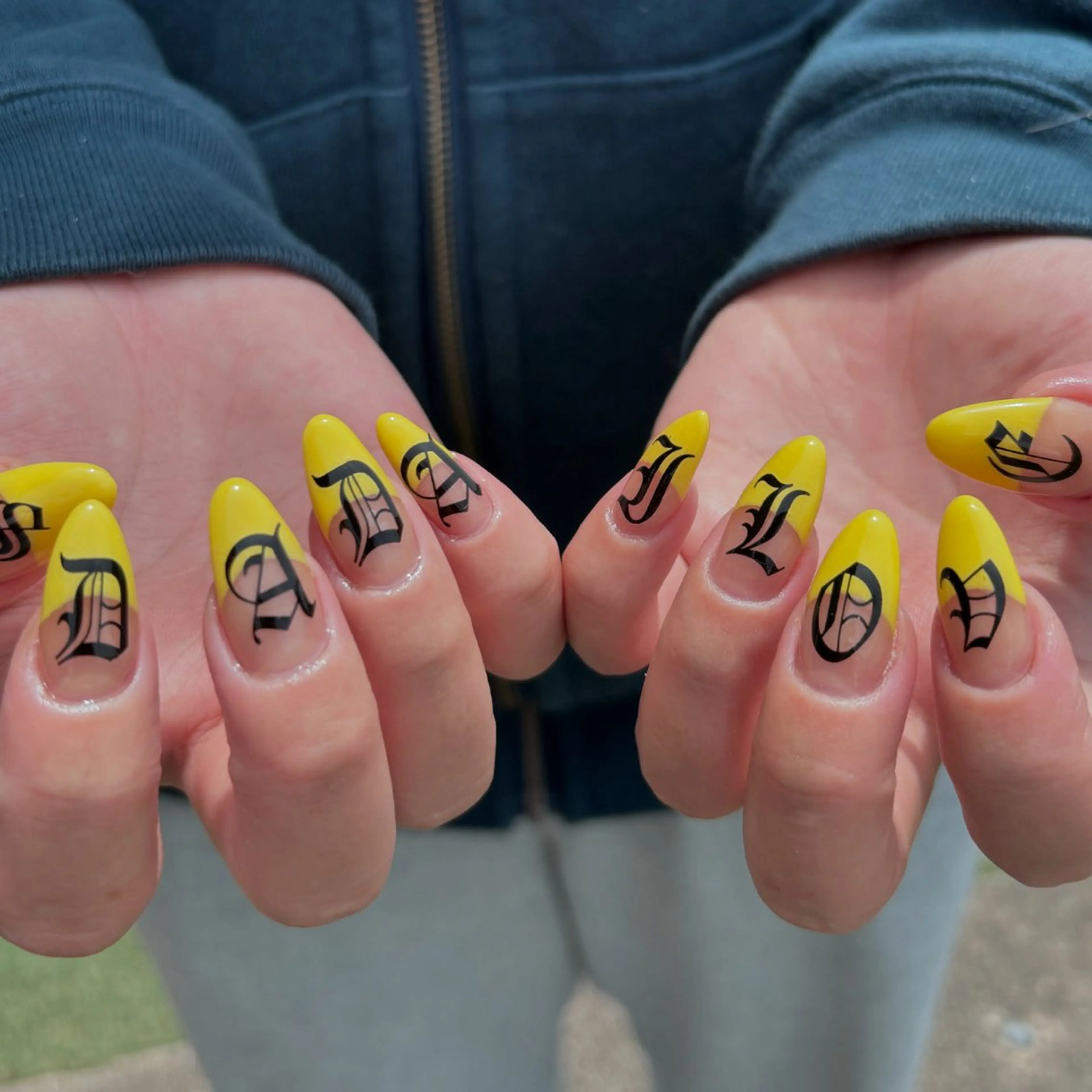 ネイル 加瀬 アンジェリーのネイルデザイン