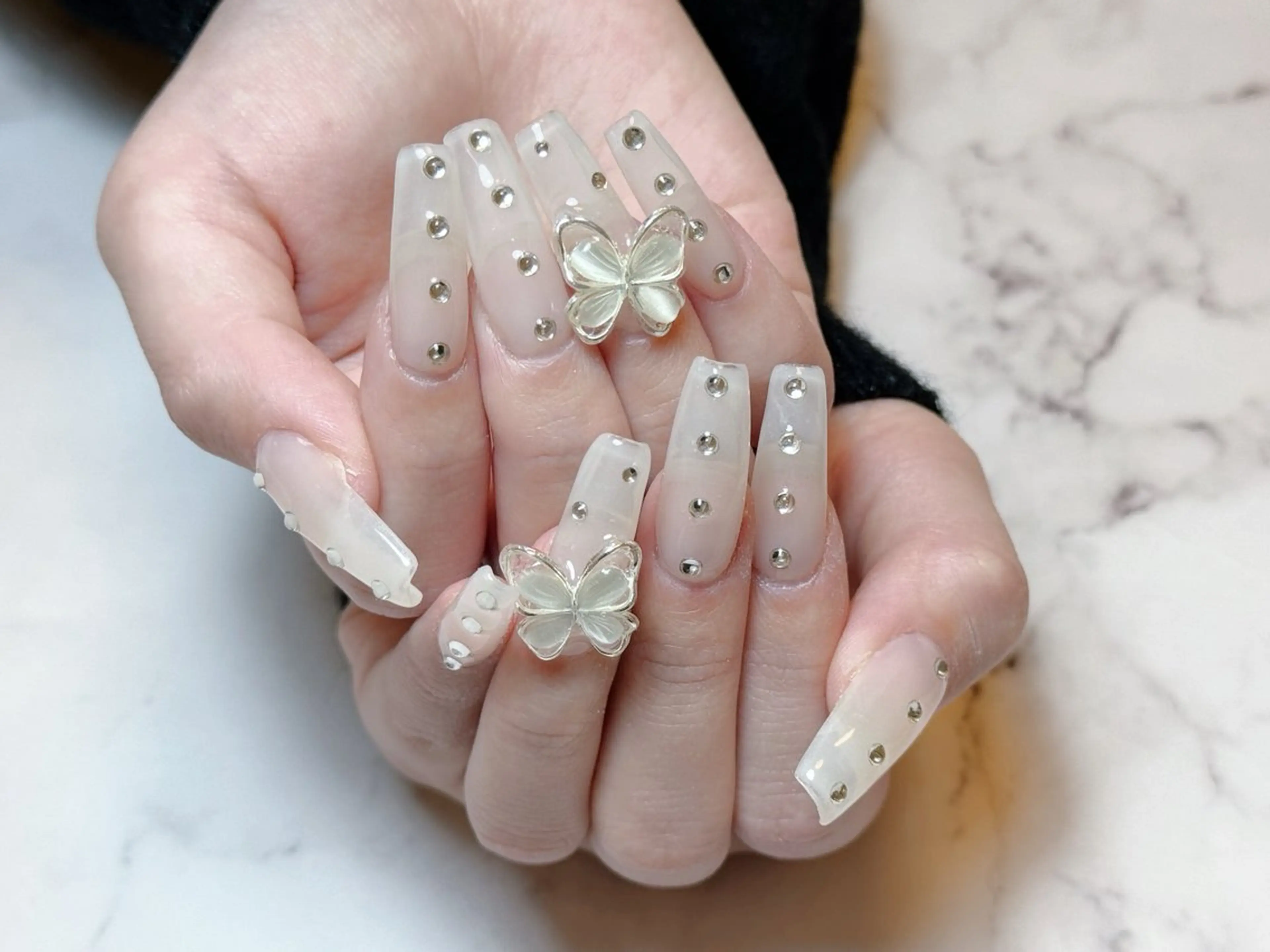 ネイル ストーンネイル 🍑Yun nail 店長🍑のネイルデザイン