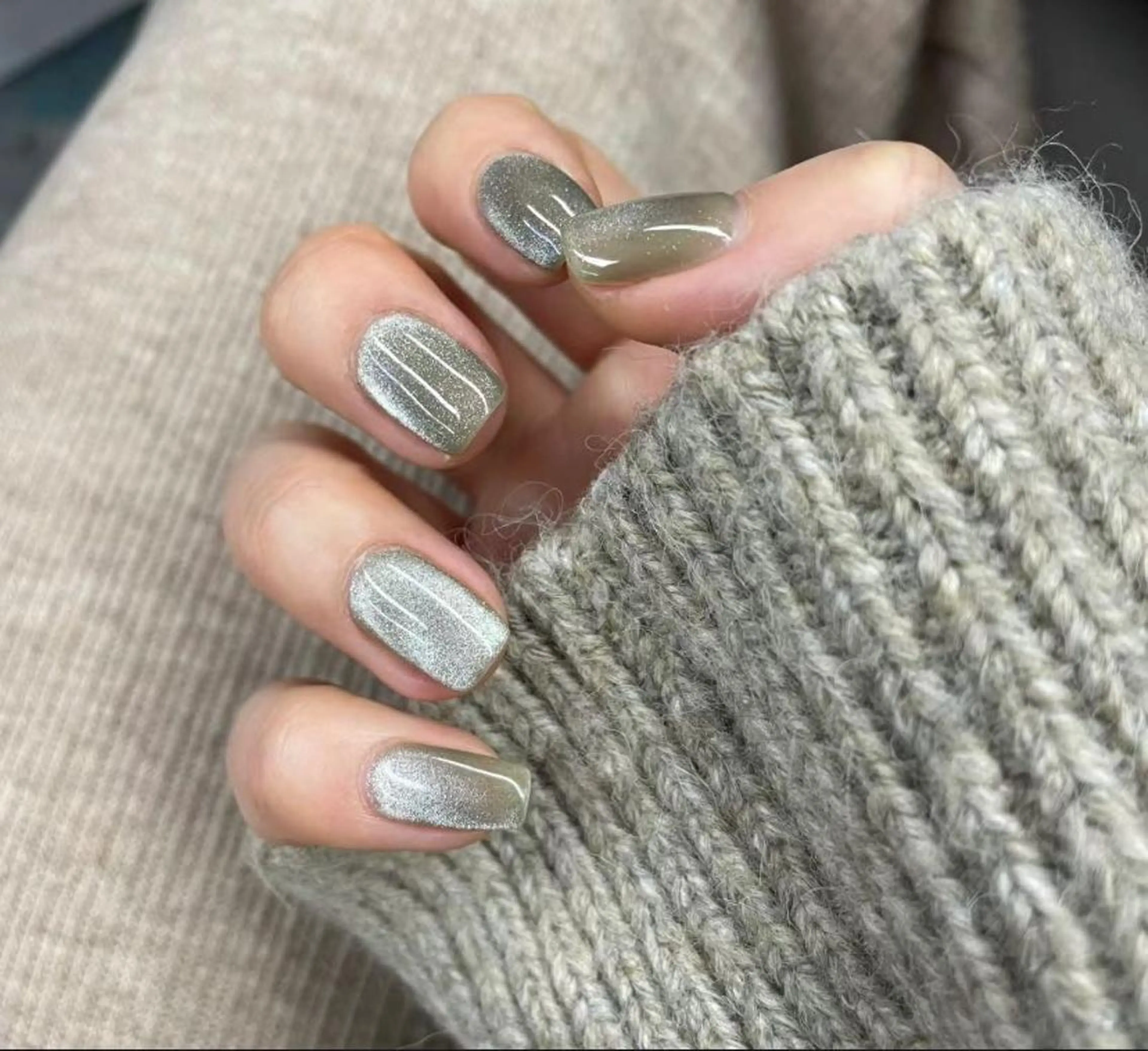 ネイル RAFFINE haru🦋🩵のネイルデザイン