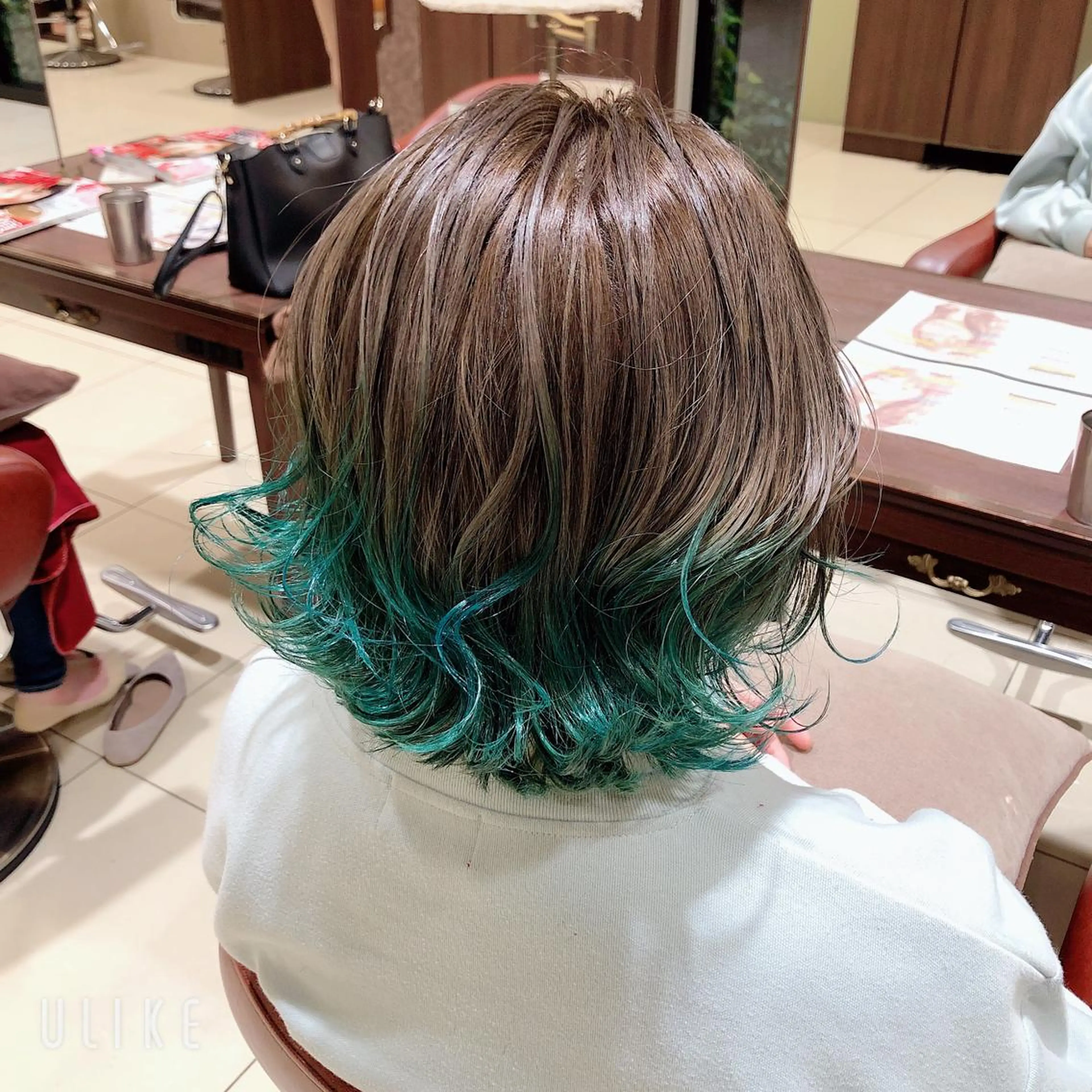 ショート カワサキ ヒナコのヘアスタイル