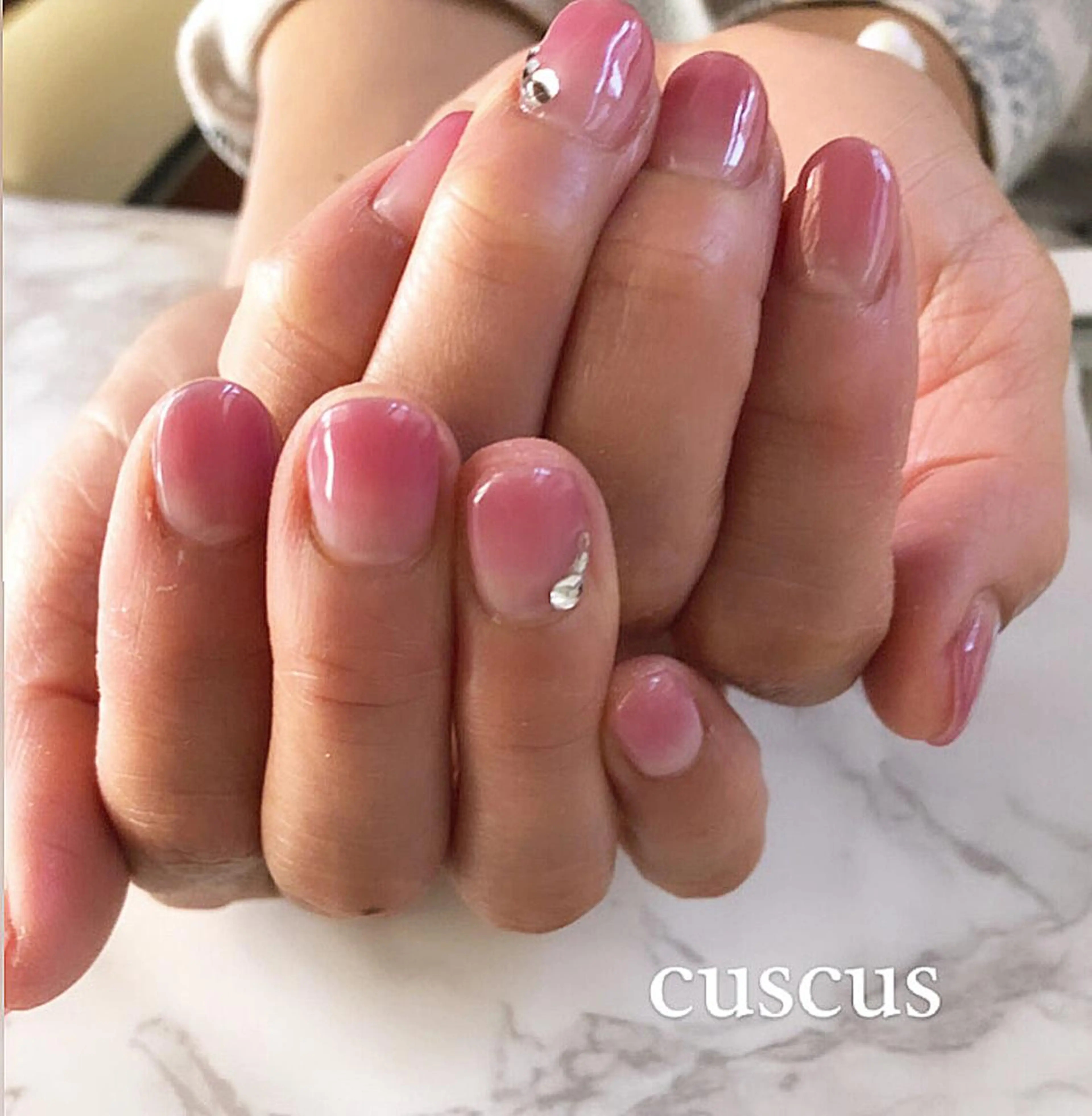 ネイル ハンドネイル ＣＵＳＣＵＳ …ｔ.akiのネイルデザイン