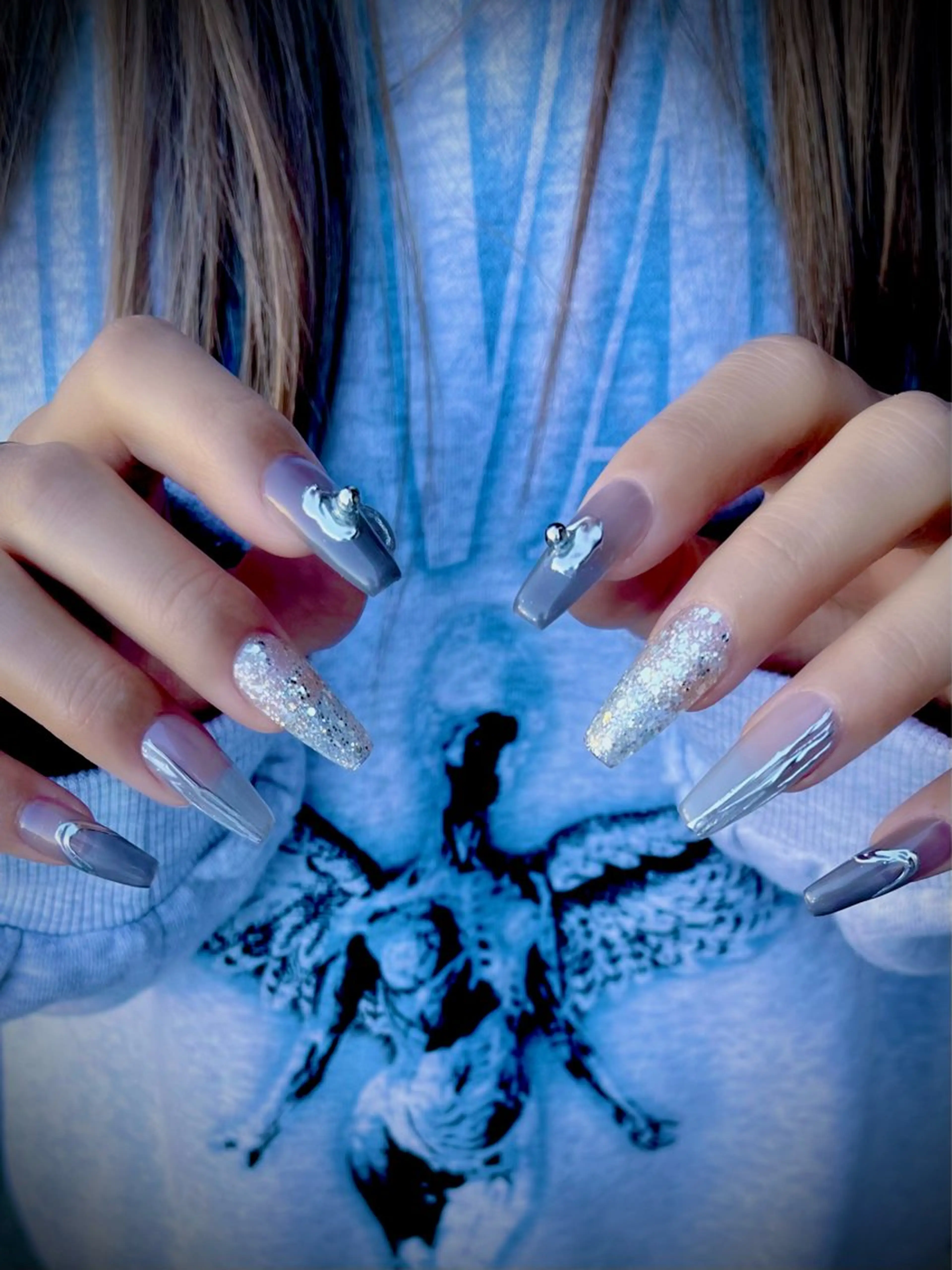 ネイル キラキラネイル マグネットネイル ワンカラーネイル スカルプネイル ワンホンネイル nine.🦋 YUKOのネイルデザイン