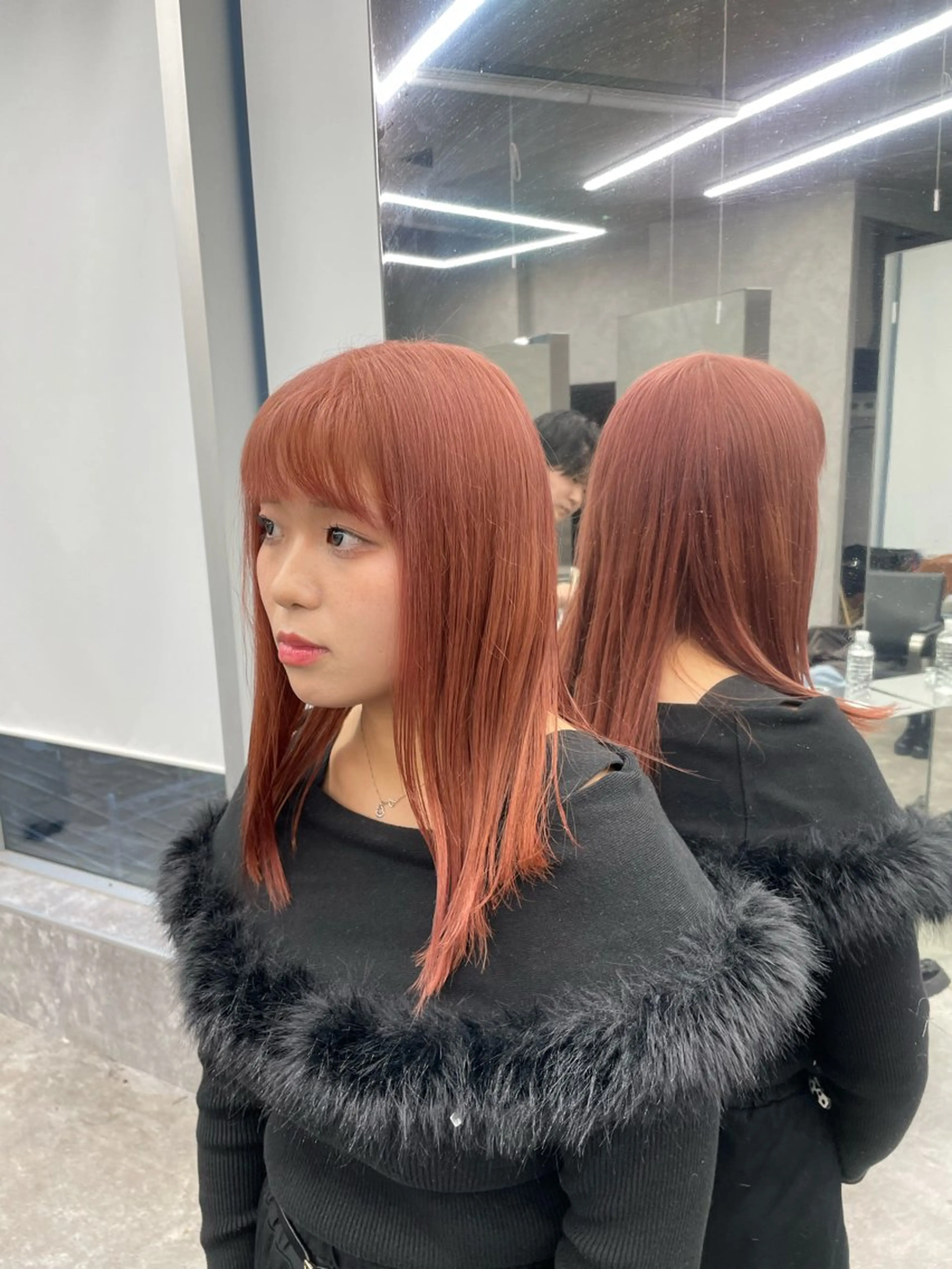 セミロング カラー ベージュカラー ブリーチ ハイトーンカラー ピンクカラー ピンクベージュ ヘアカラー トリートメント エフェクトブリーチ 神戸 三宮 麟太郎のヘアスタイル