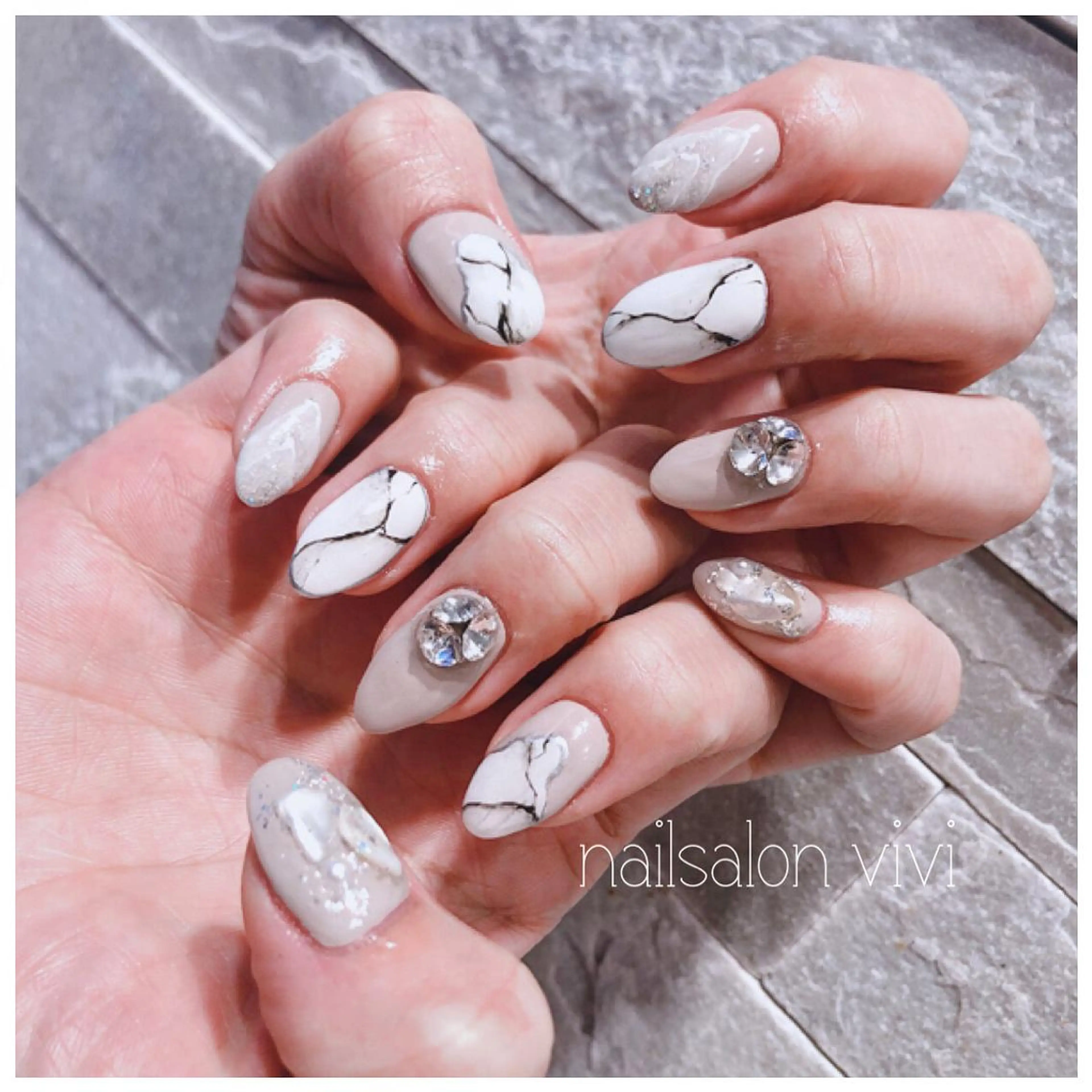 ネイル ＶＩＶＩ nailsalonのネイルデザイン