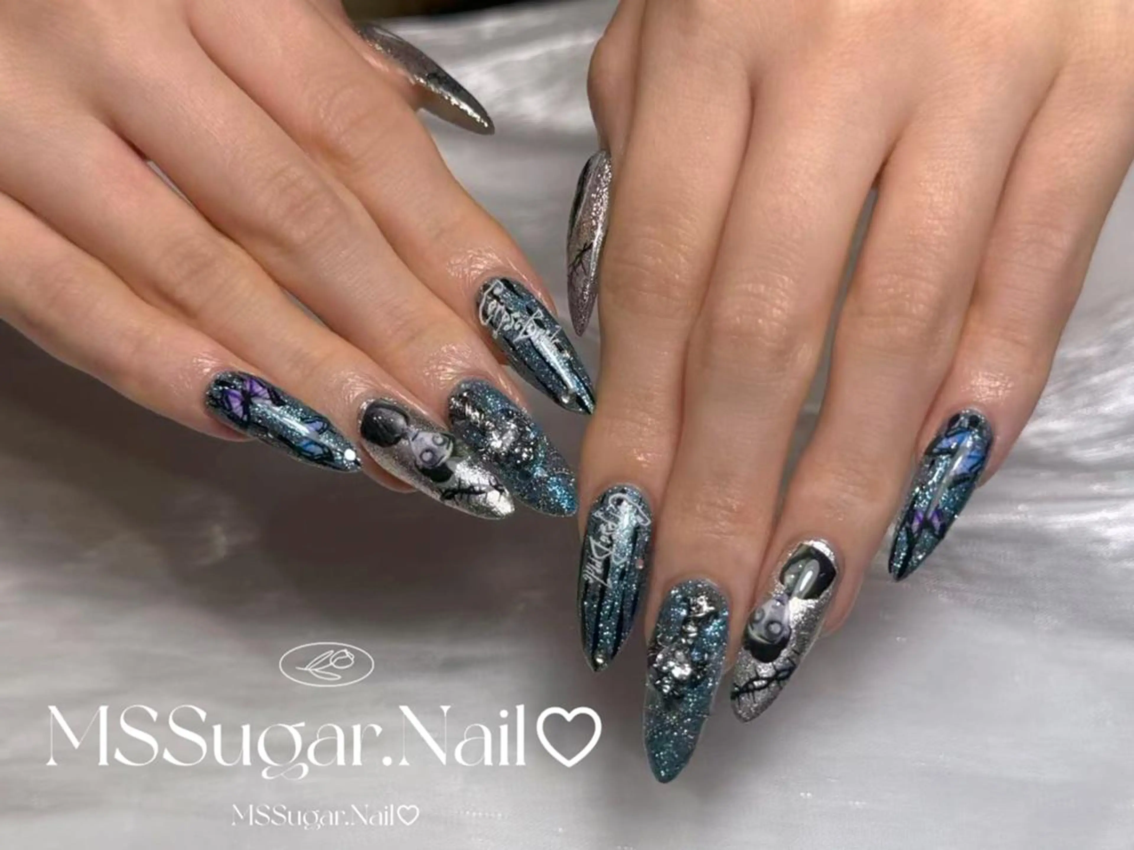 ネイル ハロウィン ロングネイル マグネットネイル スカルプネイル ネイルチップ ハンドネイル Mss ミサキのネイルデザイン