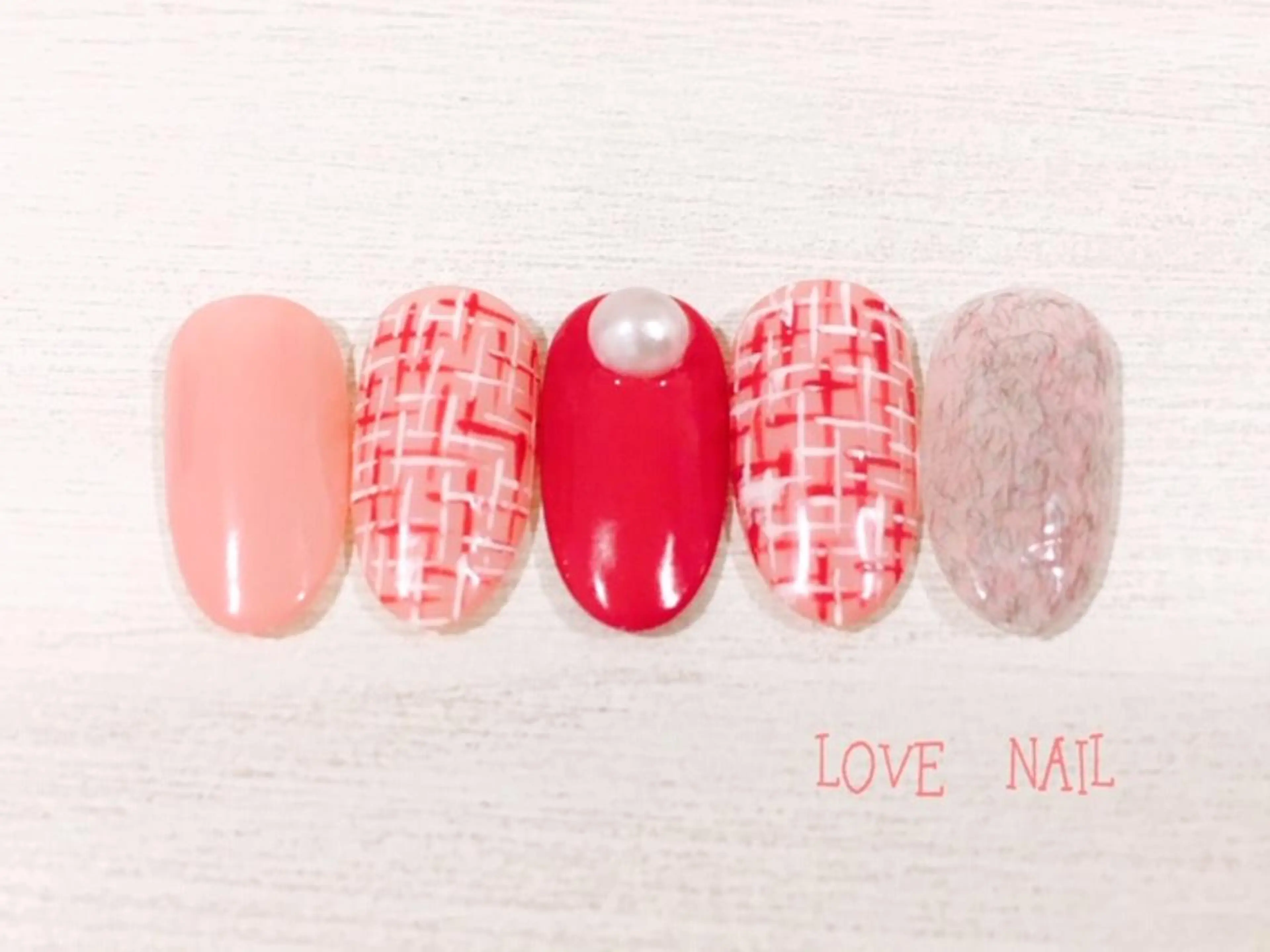 ネイル LOVE NAIL 💕Sonoのネイルデザイン