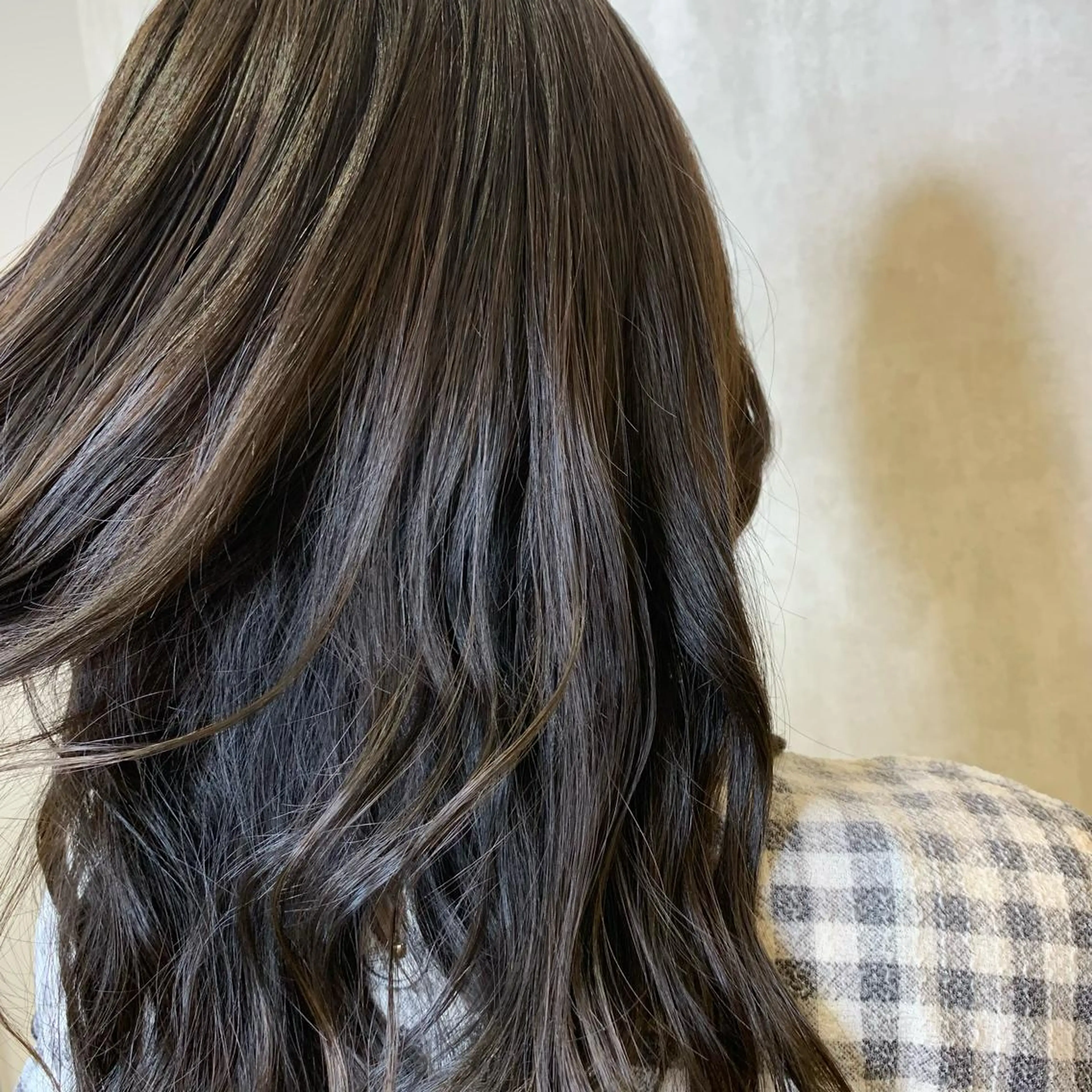 ミディアム 韓国ヘア×ハイトーン AYA💫のヘアスタイル