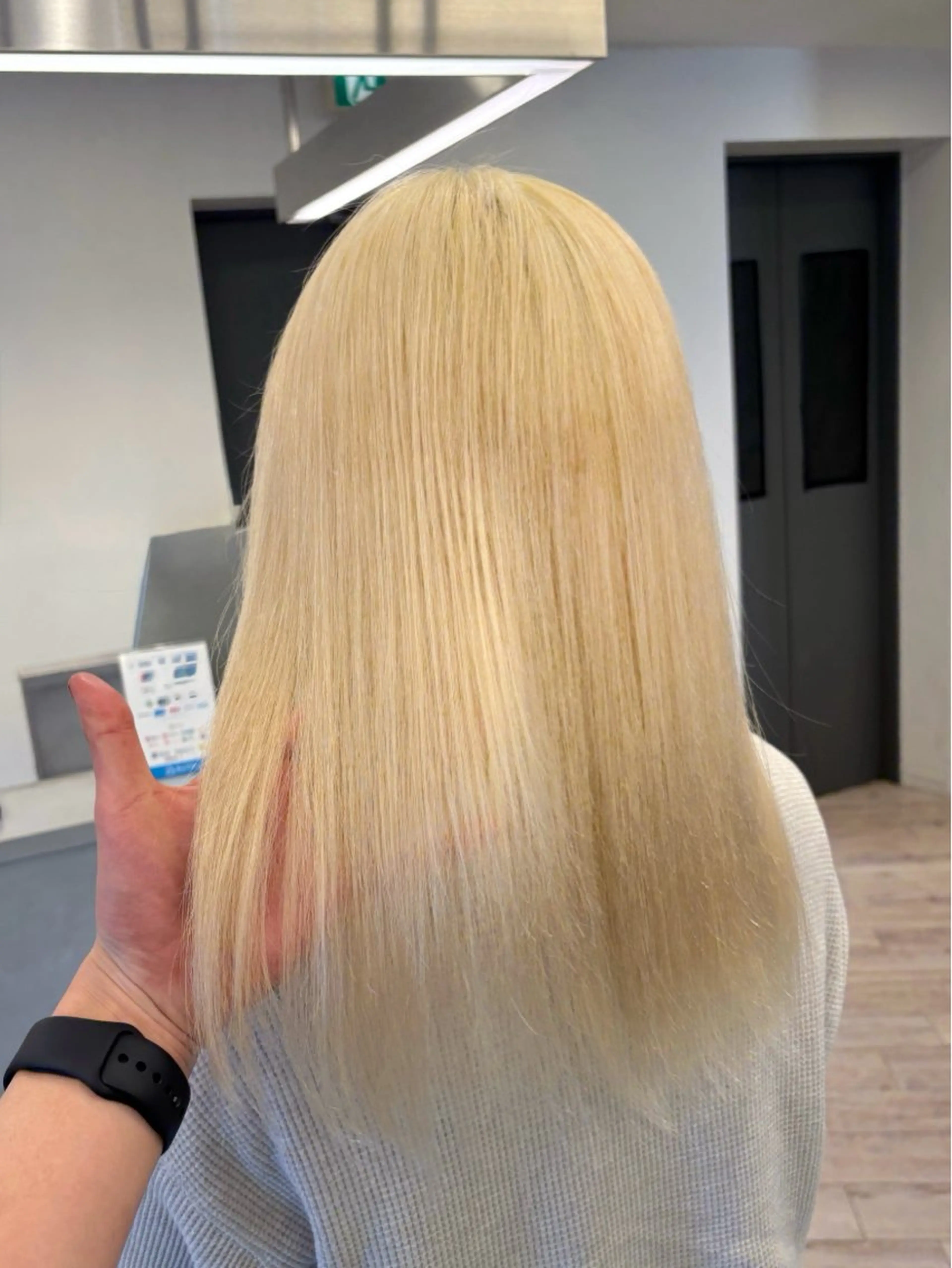 セミロング ヘアカラー ケアブリーチ🌟 ♢WATARU♢のヘアスタイル