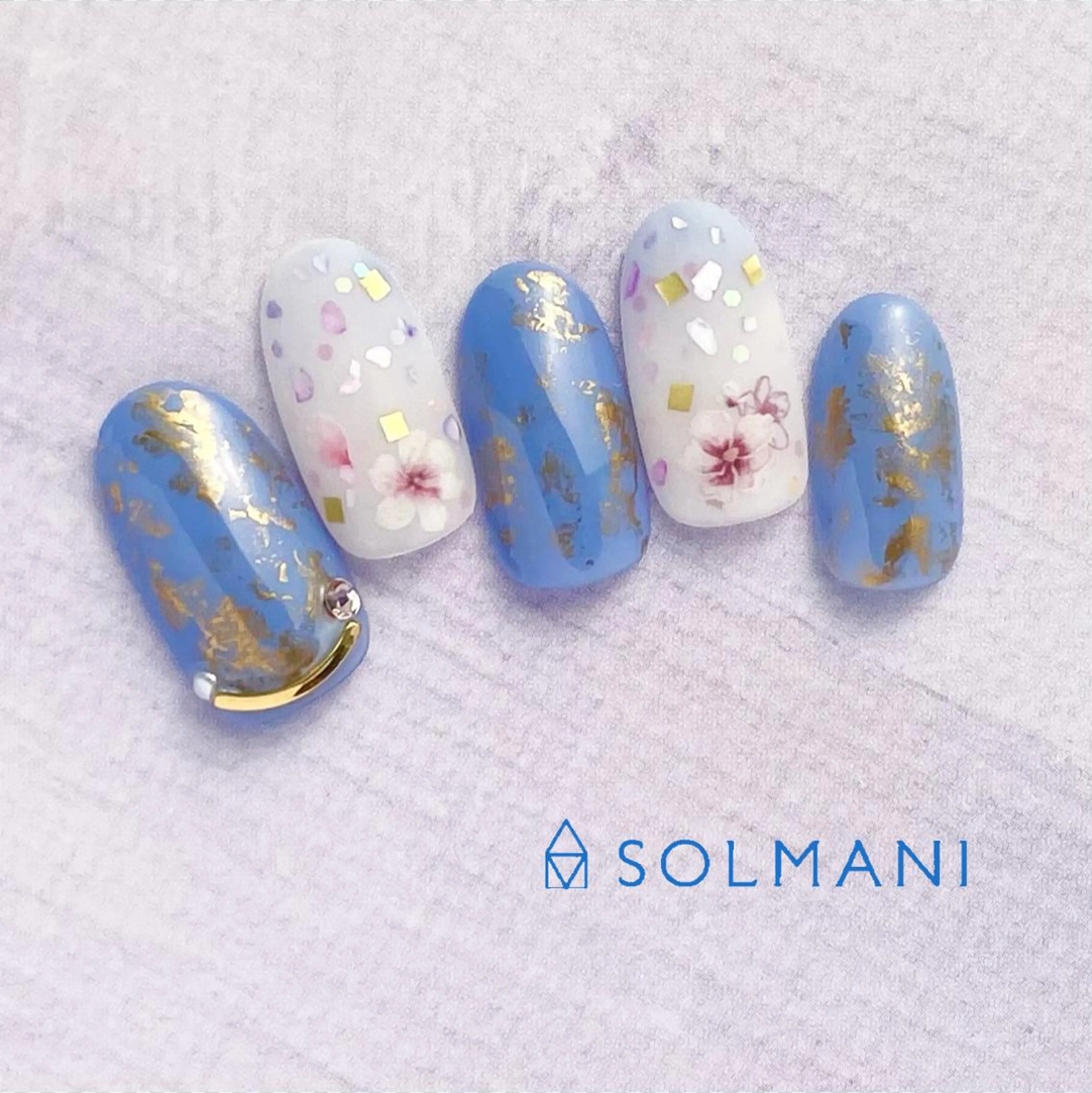 ネイル SOLMANI 予約担当のネイルデザイン