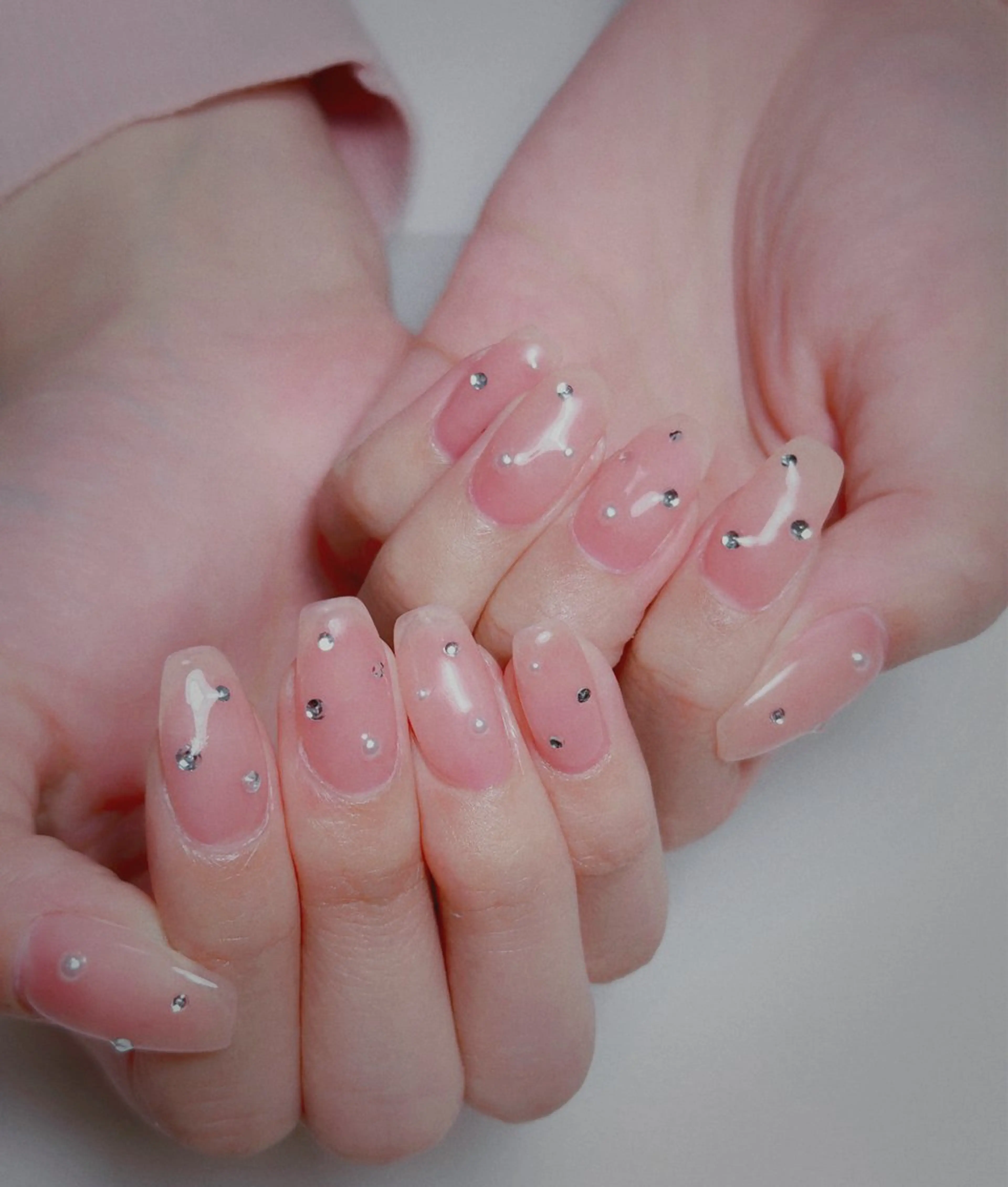 ネイル オーロラネイル 長さ出し フットネイル ラメ(グリッター) ラメグラデーション ハンドネイル 👍thumbs up nail👍のネイルデザイン