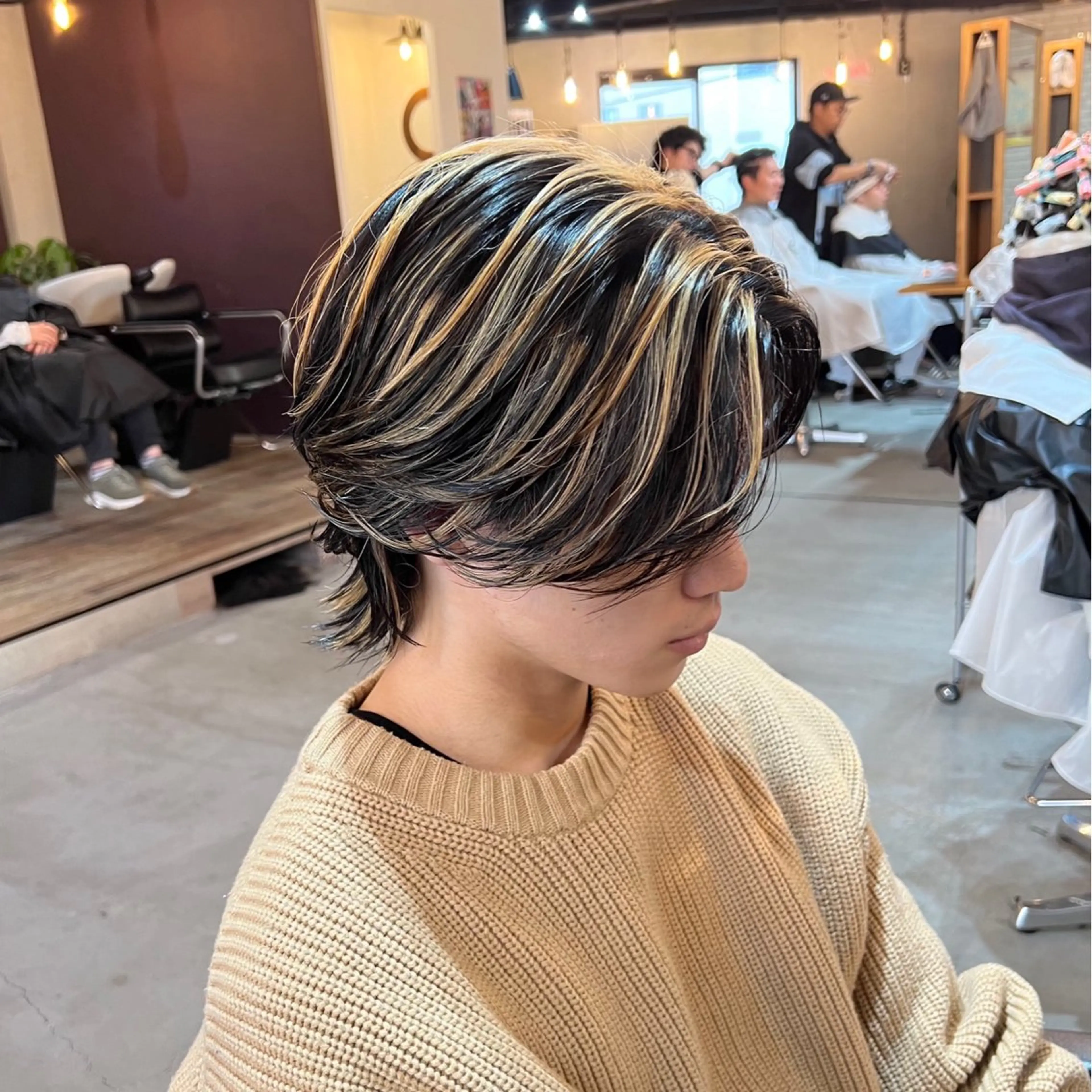 ミディアム カラー メンズ カット ヘアカラー センターパート職人 店長/TSUBASAのヘアスタイル