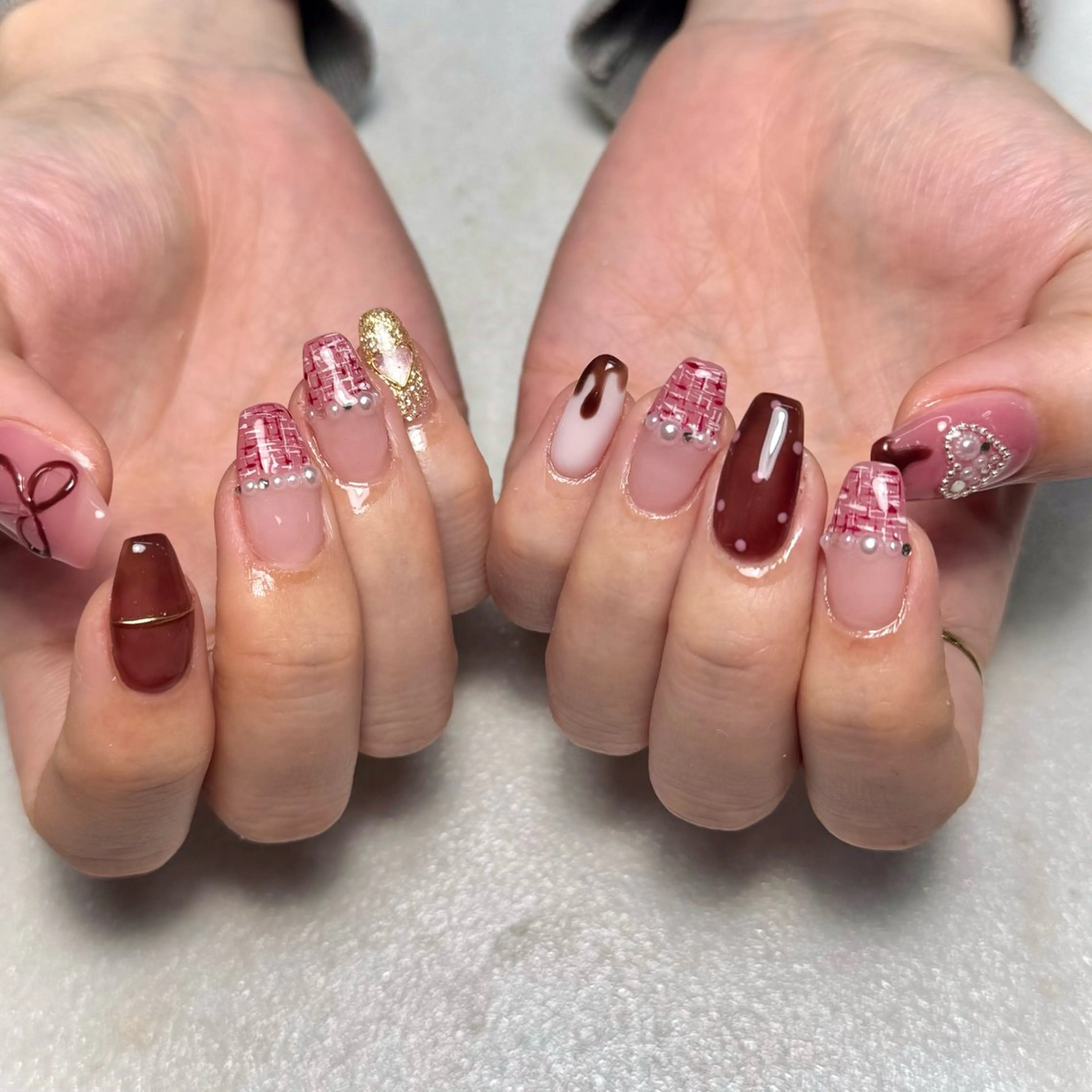 ネイル 🐈‍⬛ Minamiのネイルデザイン