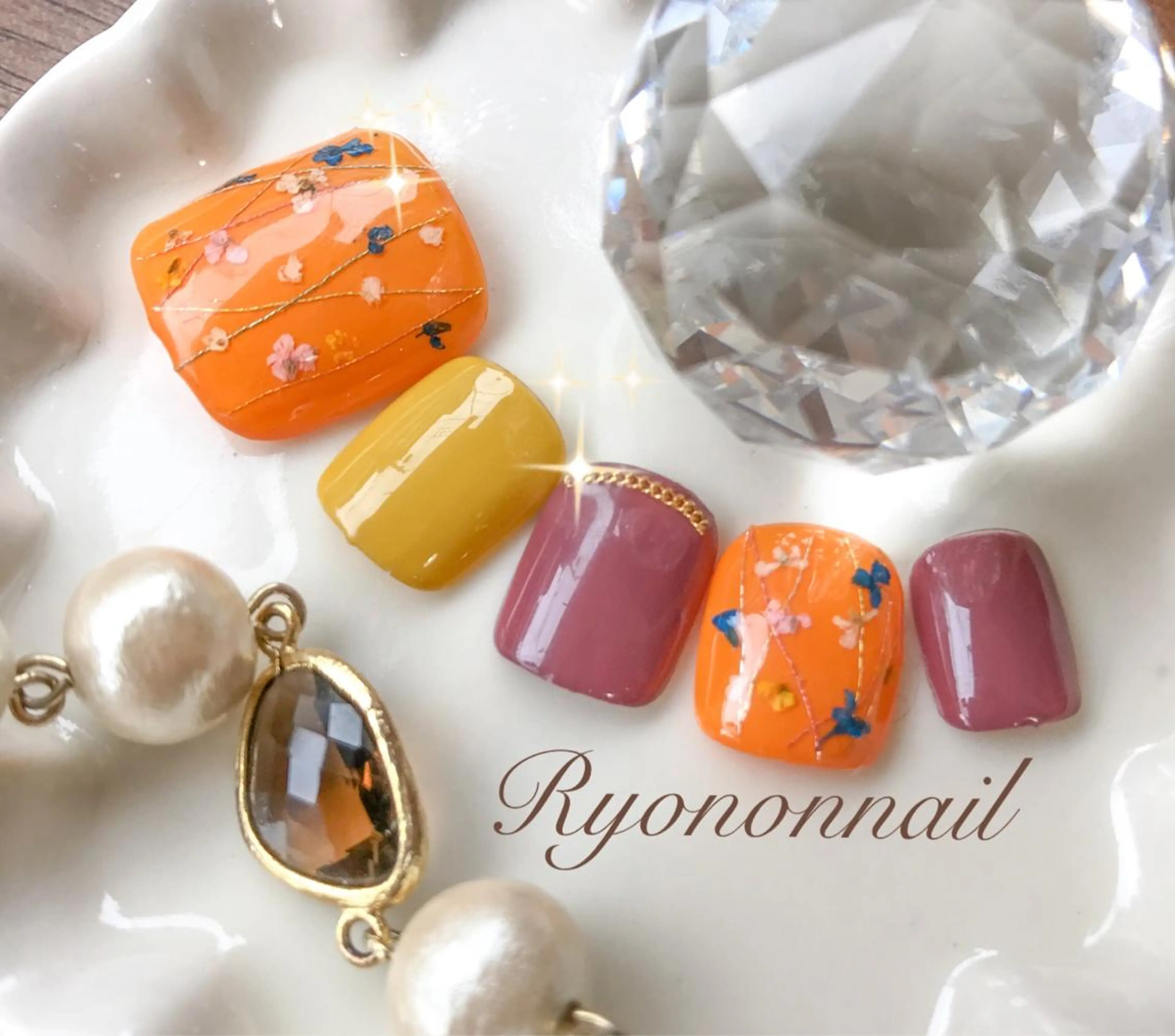 ネイル フットネイル ネイルチップ Ryononnail(リョノンネイル)所属・Ryononnail 上谷典子のネイルデザイン