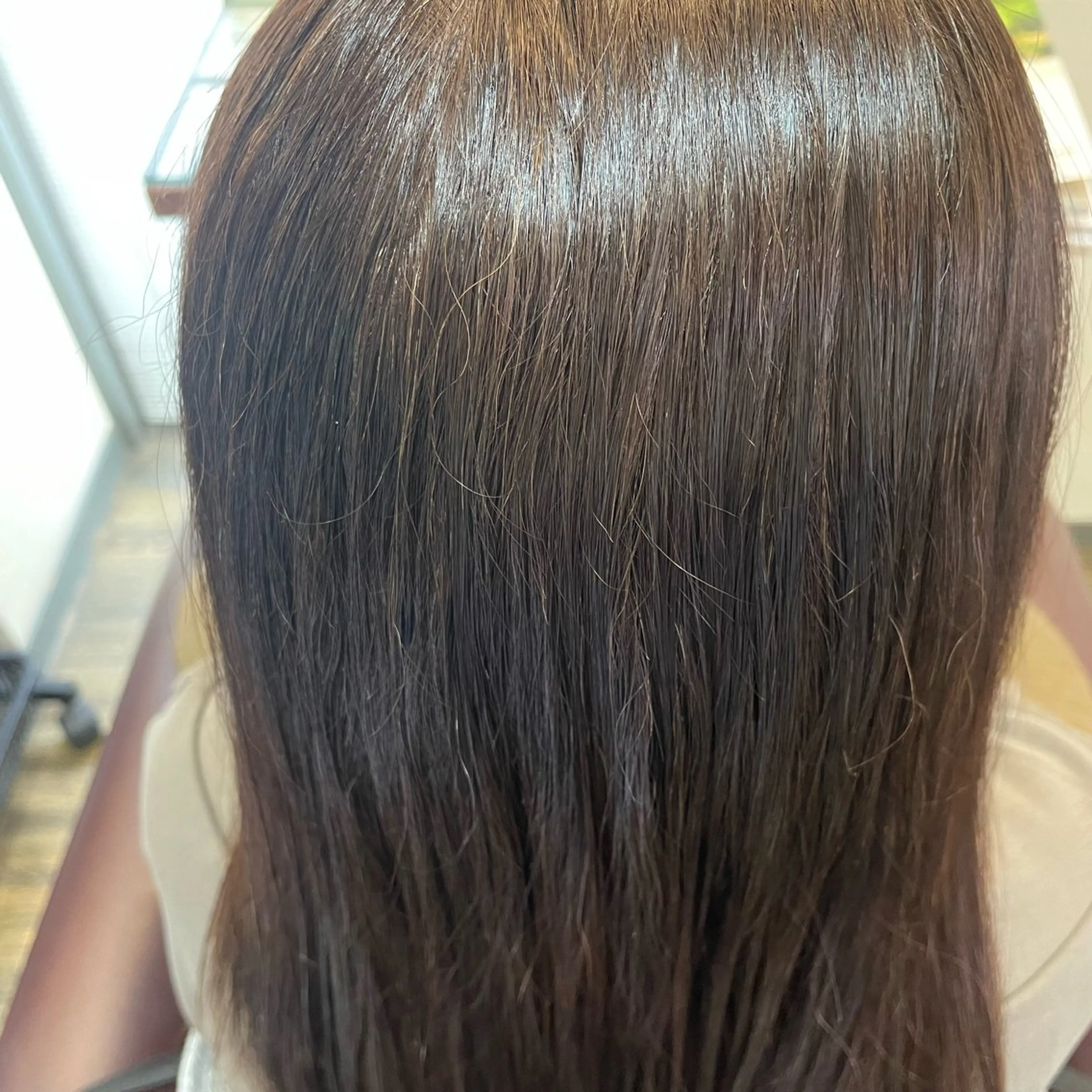 セミロング 平 真亜里のヘアスタイル