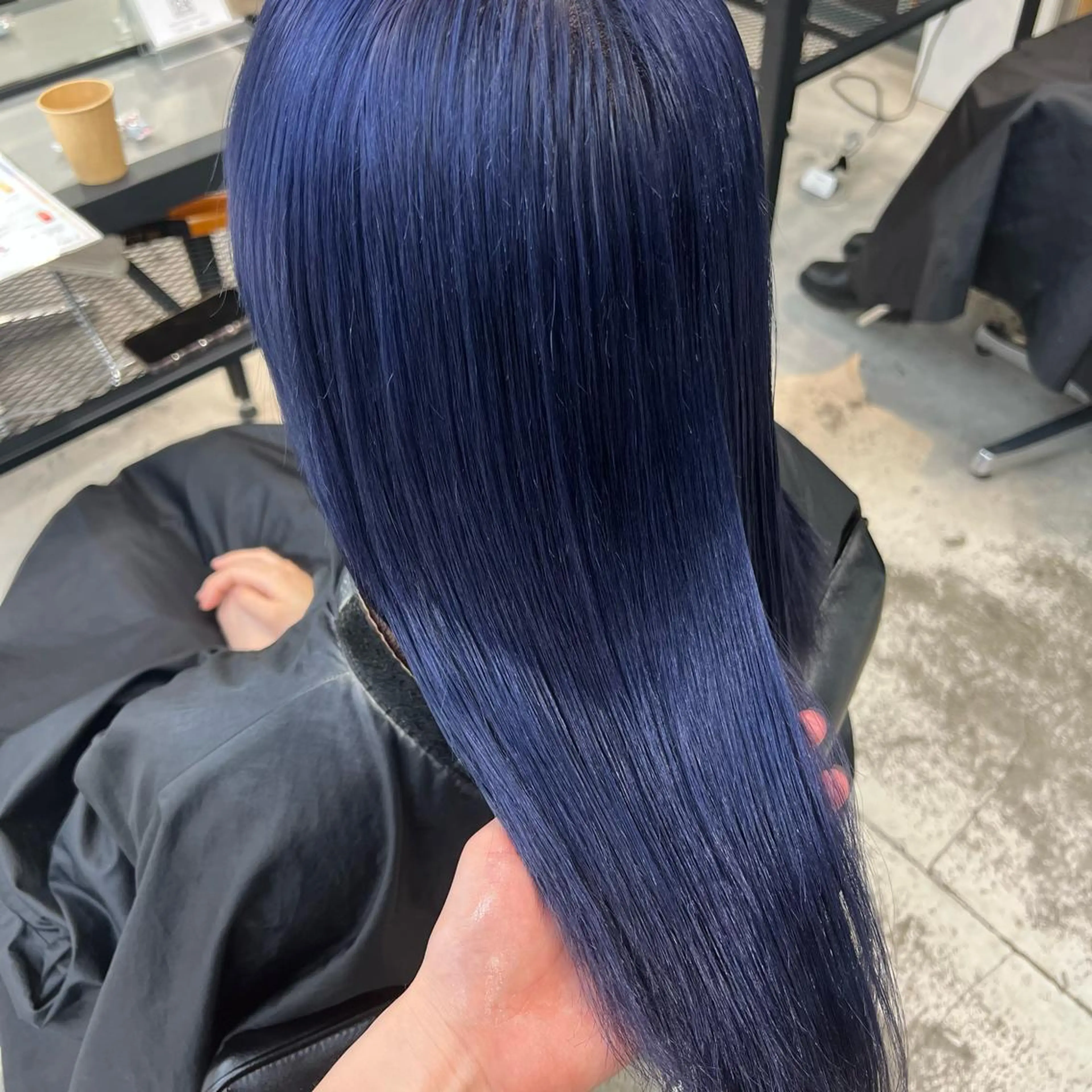 セミロング カラー 🌼動き×透明感🩵 ハイトーン/ナナのヘアスタイル