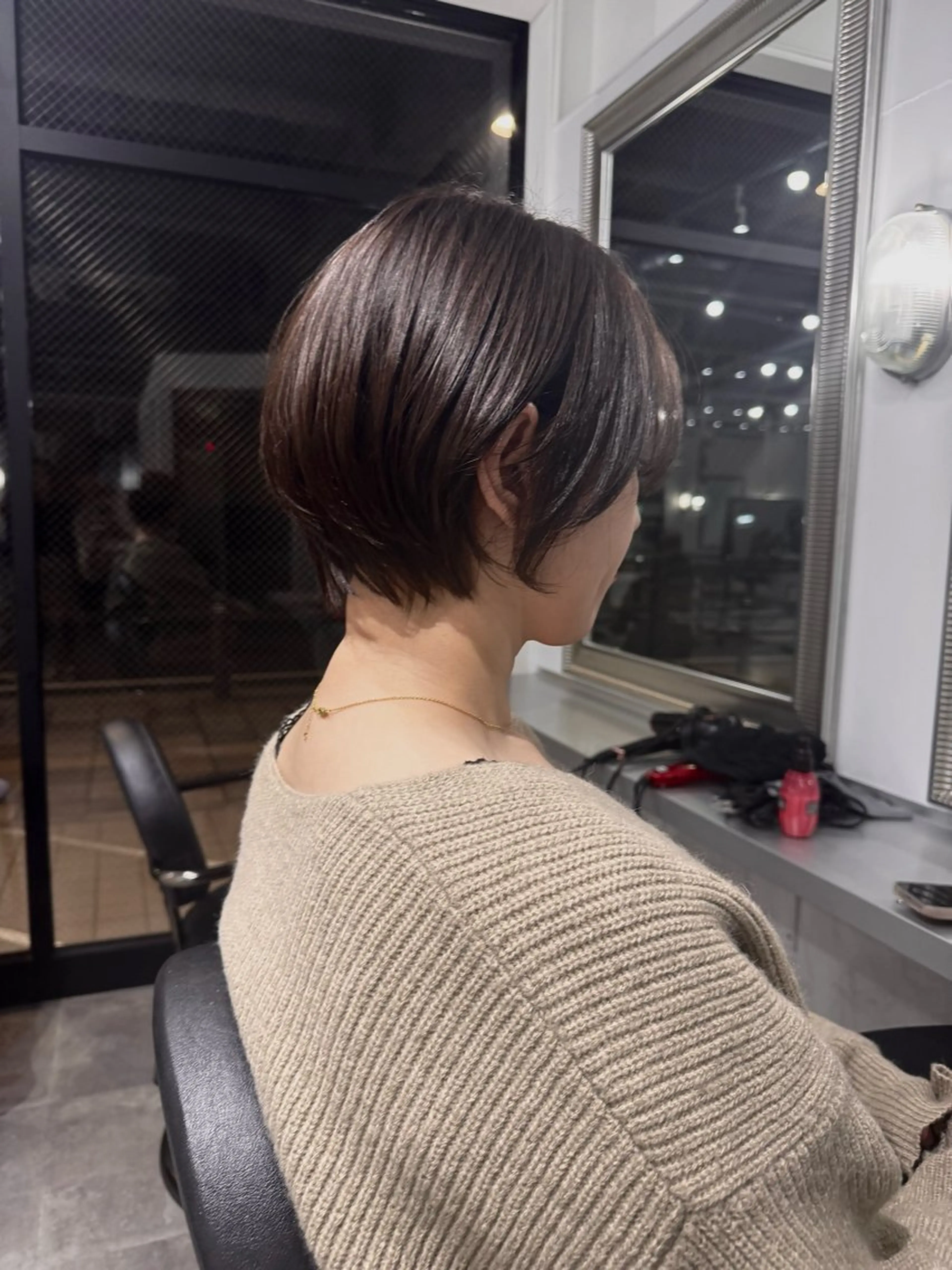 ショート HOLLY 髙橋ユウキのヘアスタイル