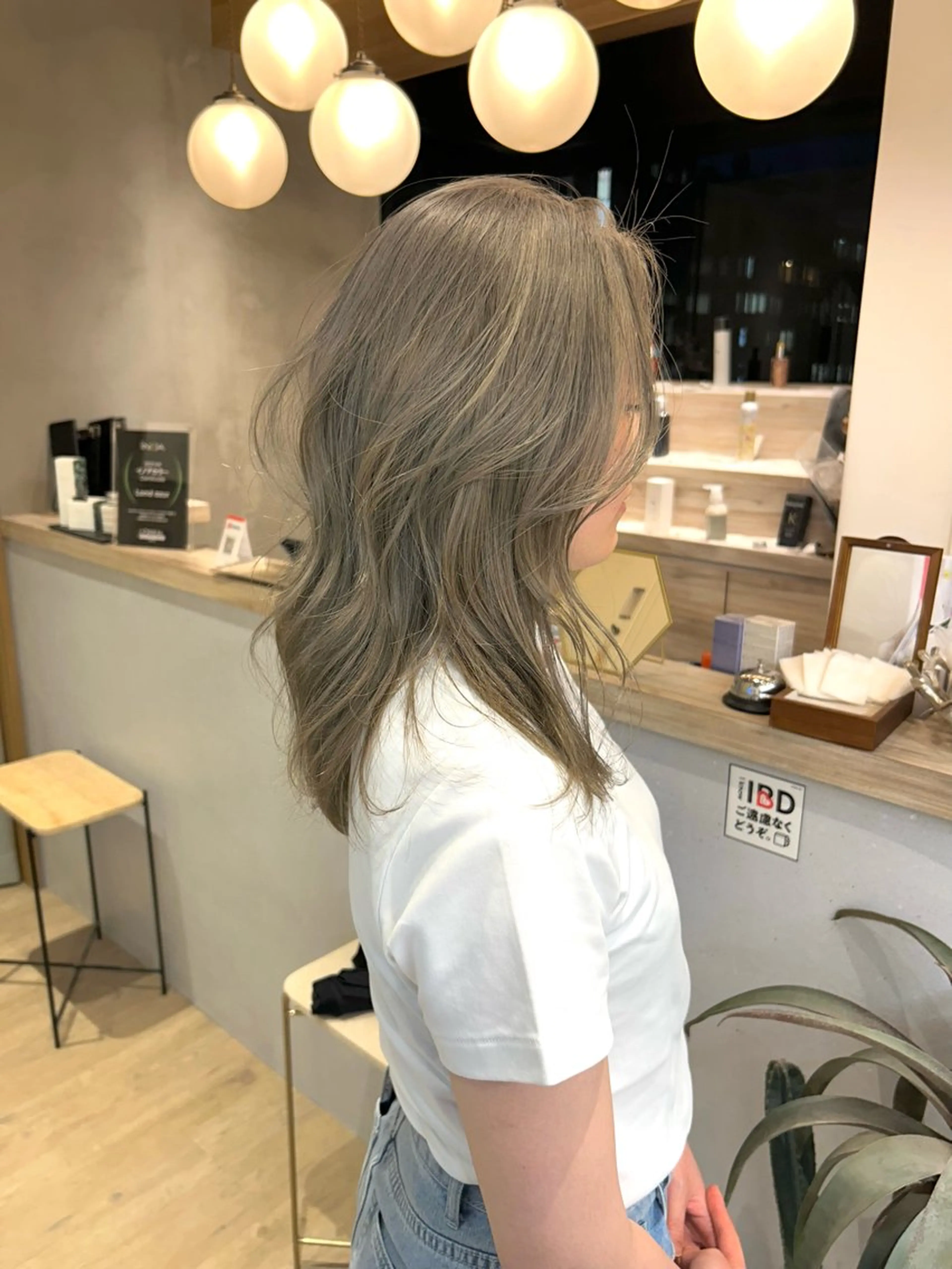 セミロング ヘアカラー トリートメント 🩵縮毛矯正/ブリー チ/髪質改善/いつかのヘアスタイル