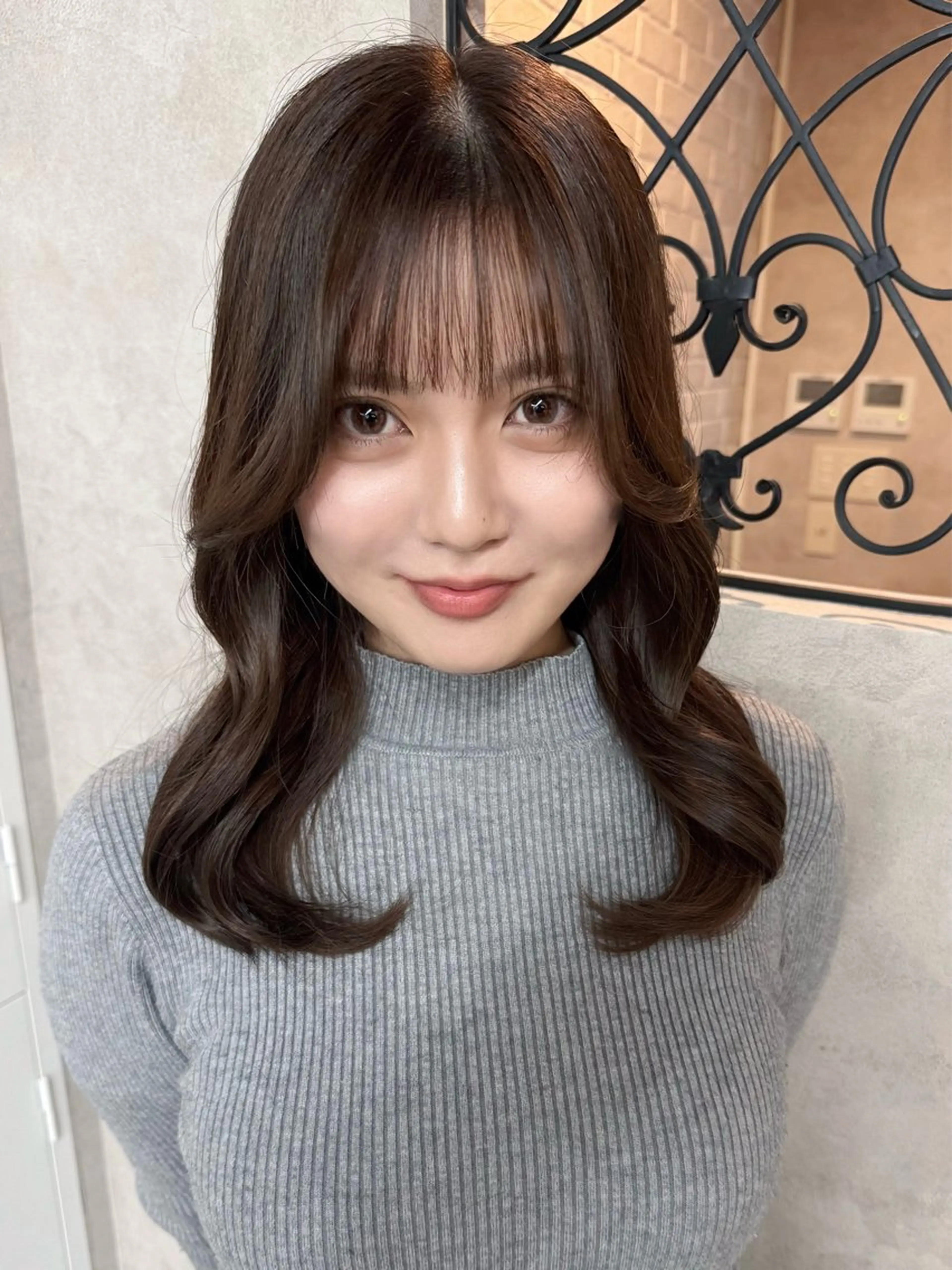 ミディアム カット ヘアカラー 🧋ミルクティー 職人🧋のヘアスタイル