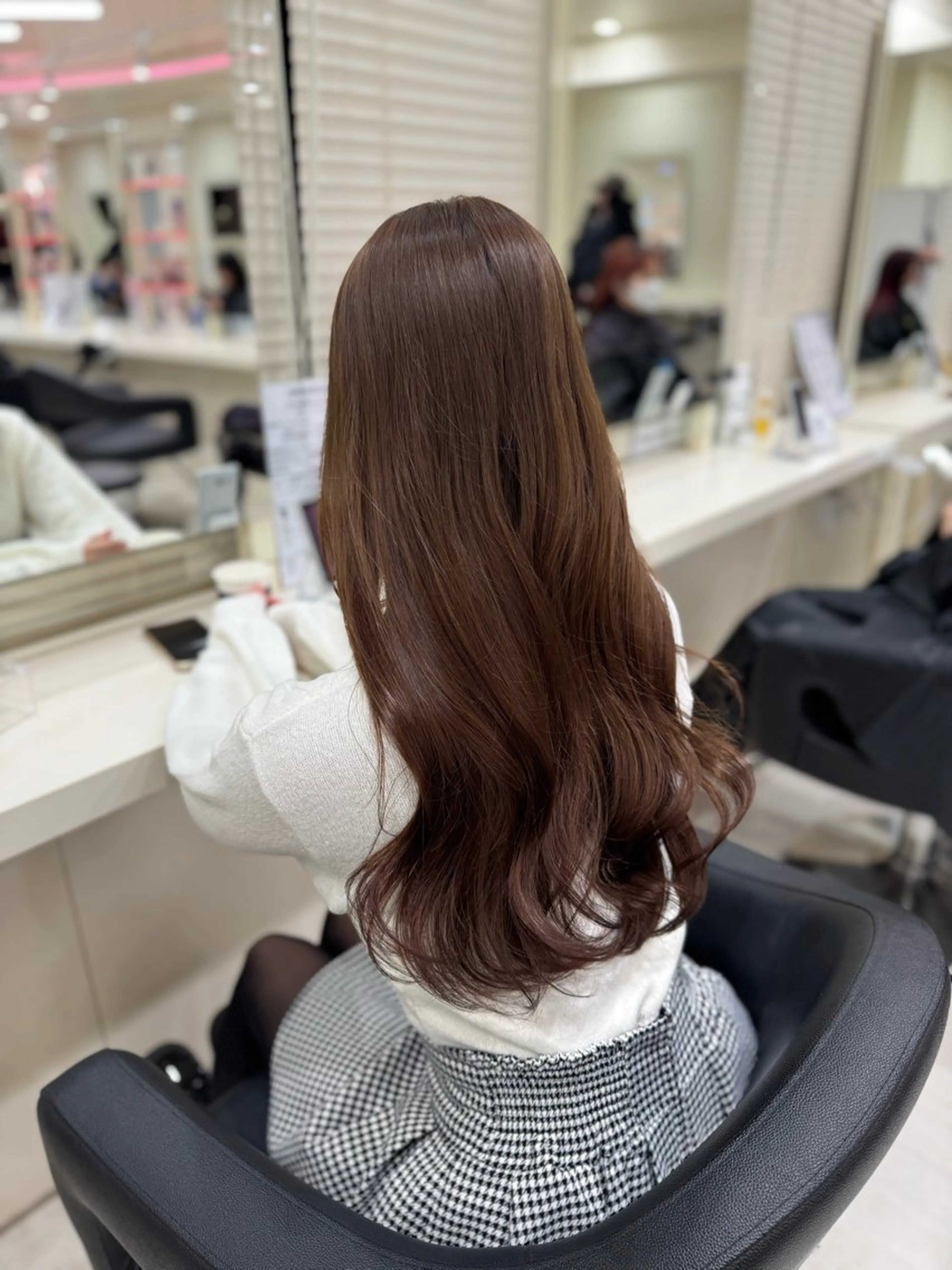 ロング ヘアカラー ブリーチなし ミルクティー齋藤晴のヘアスタイル