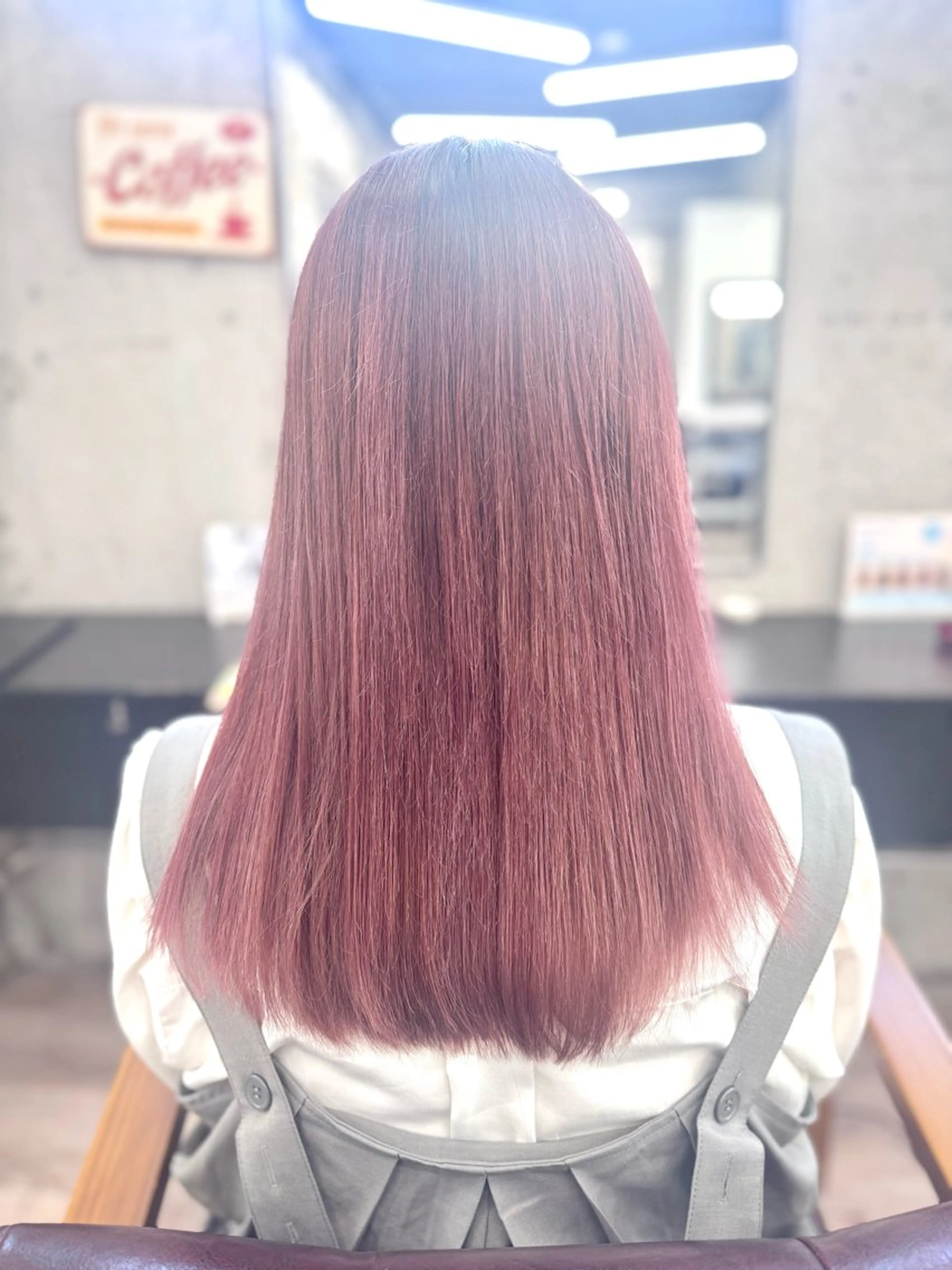セミロング カラー moana大宮所属・mio ☆のヘアスタイル