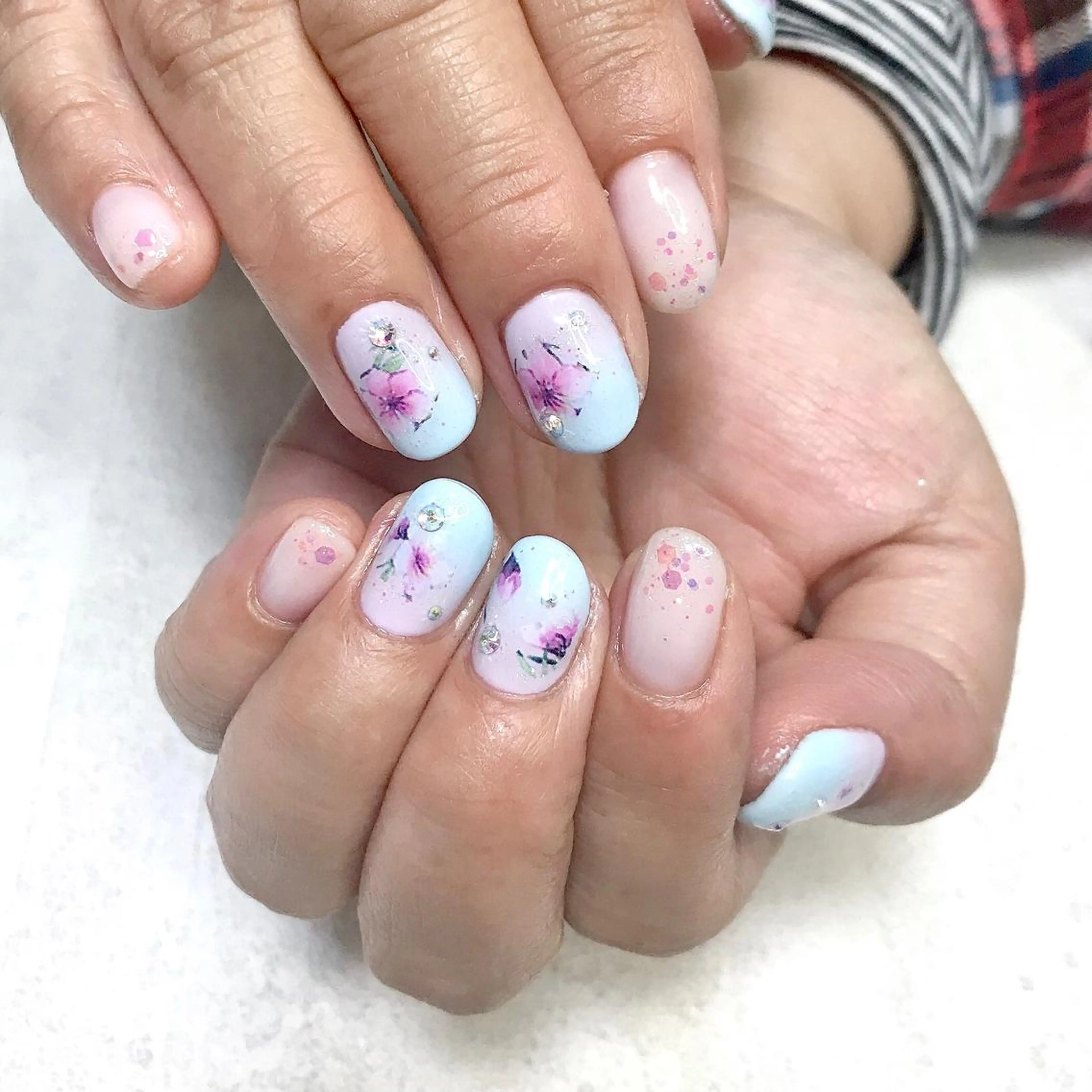 ネイル 桜ネイル グラデーション ワンカラーネイル 春ネイル ステラ marikominoのネイルデザイン