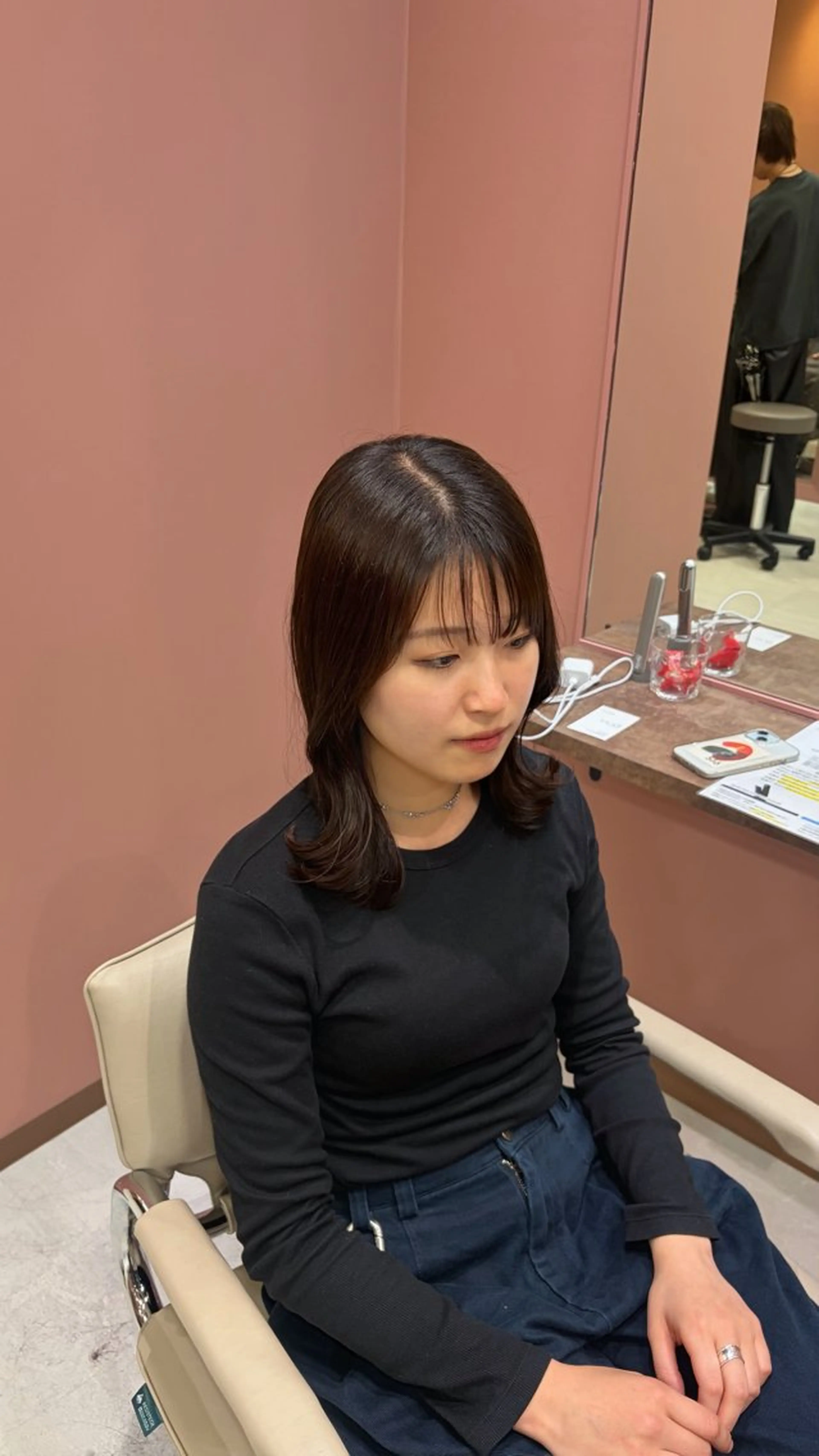 ミディアム カット nina / HINA⠀のヘアスタイル