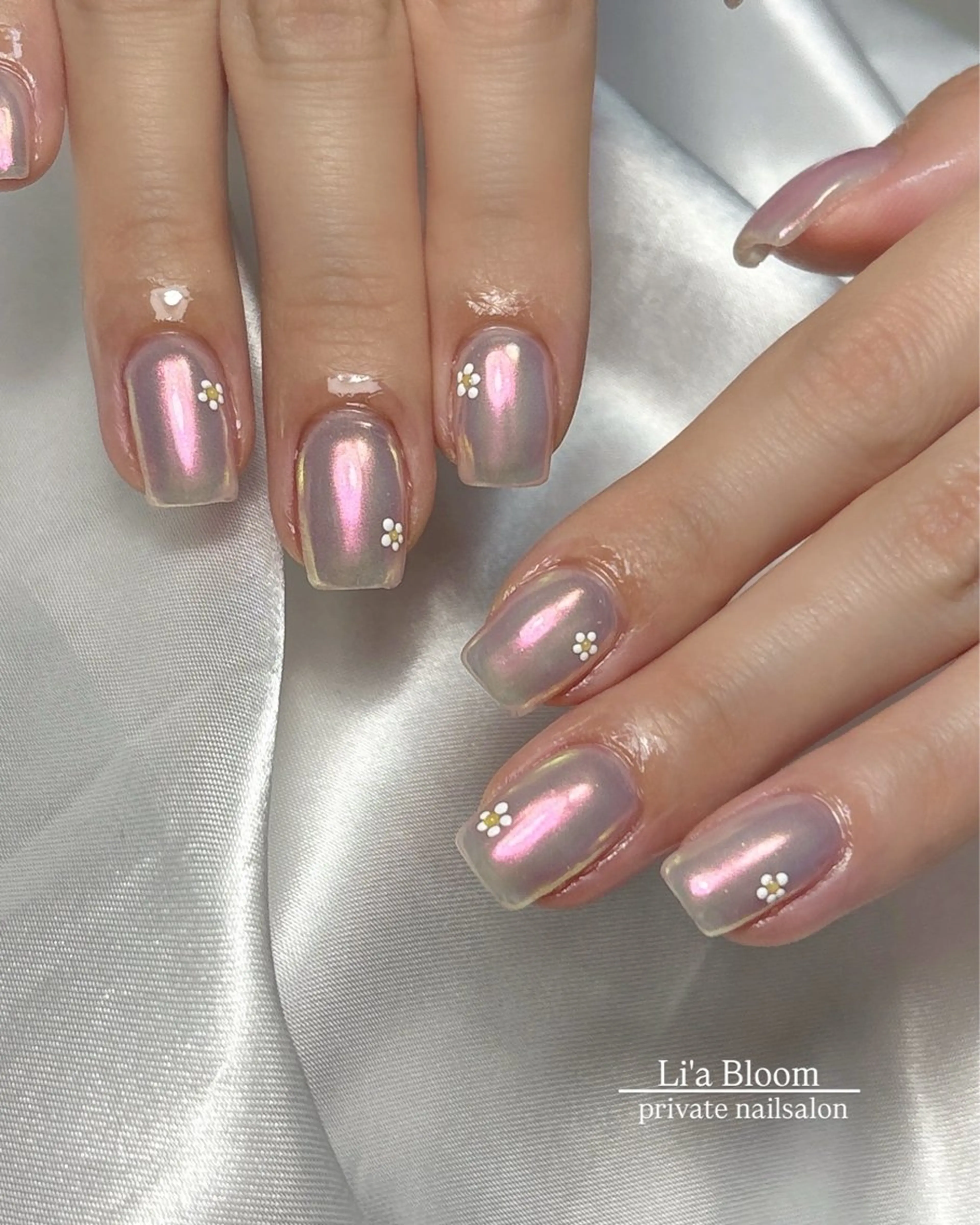 ネイル Li'a Bloom所属・🦋🤍 madoka🤍のネイルデザイン