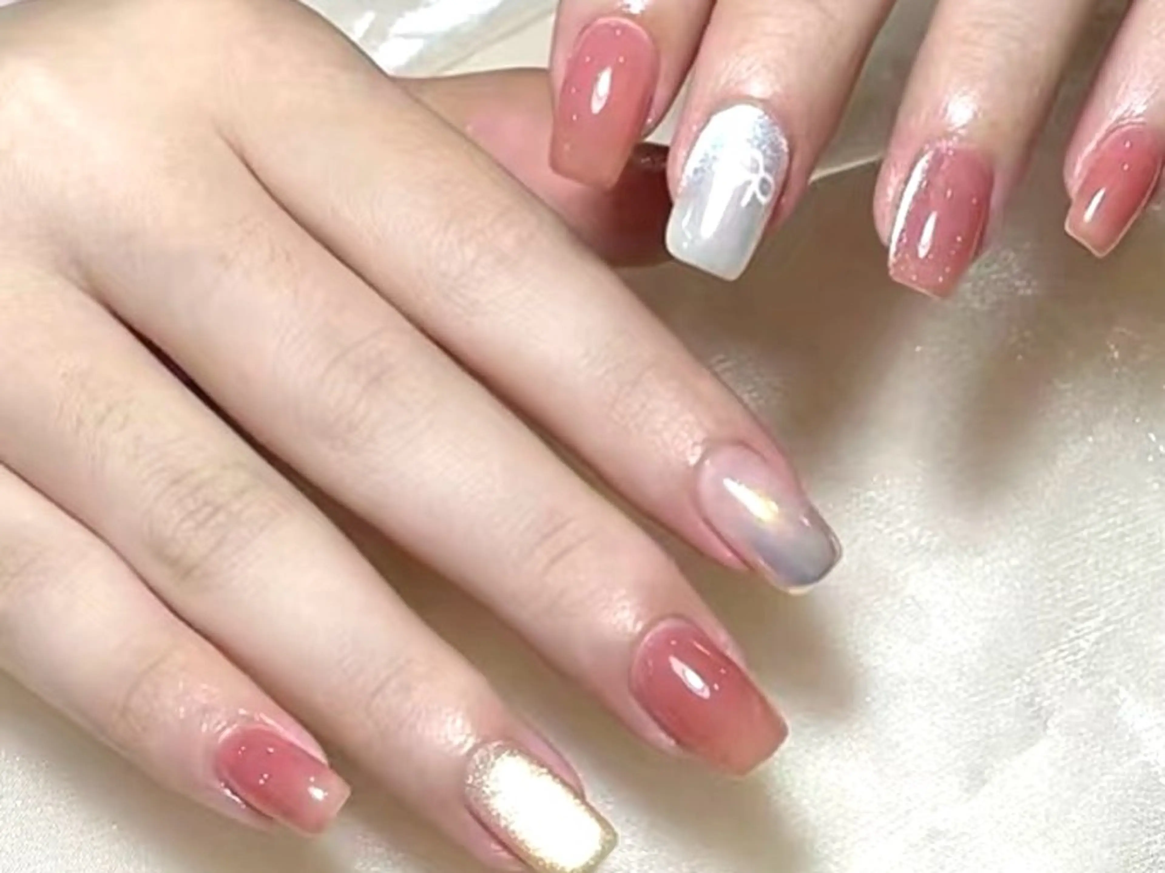 ネイル Dark honey池袋店所属・佐藤 アリアのネイルデザイン