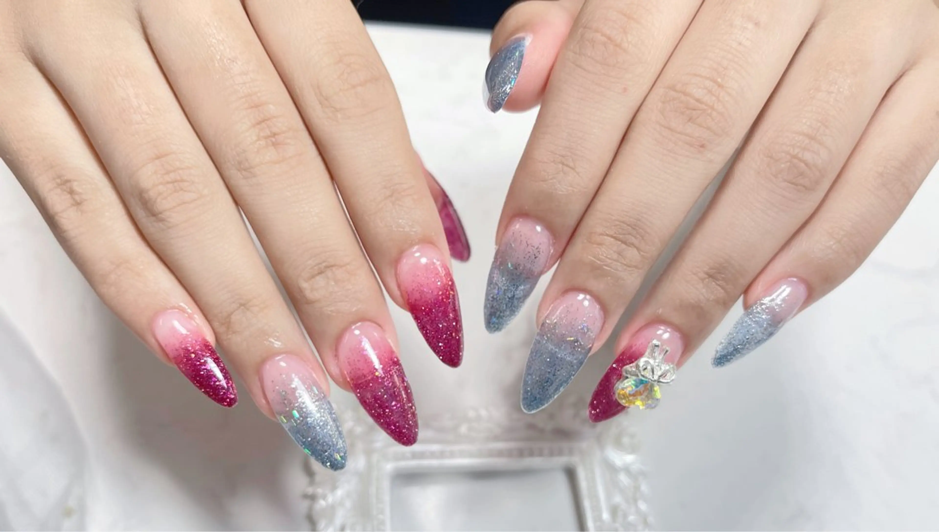 ネイル ハンドネイル 🎀ネイルサロン エクラYUI🎀のネイルデザイン