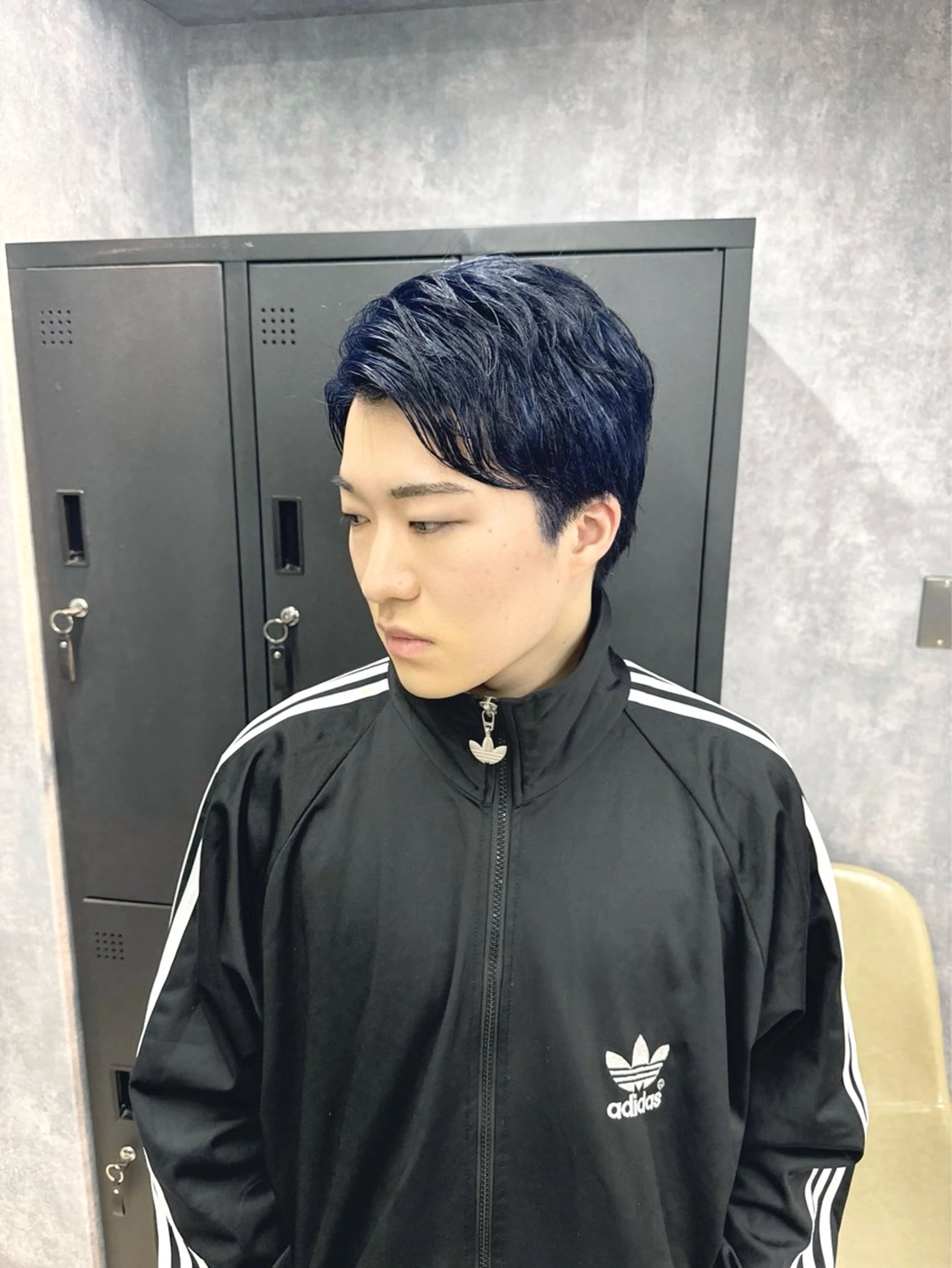 ショート カラー メンズ メンズブリーチ メンズハイトーン メンズインナーカラー メンズ韓国風 メンズウルフカット 【.ico】心斎橋/ ウルフ/飛田ゆうきのヘアスタイル