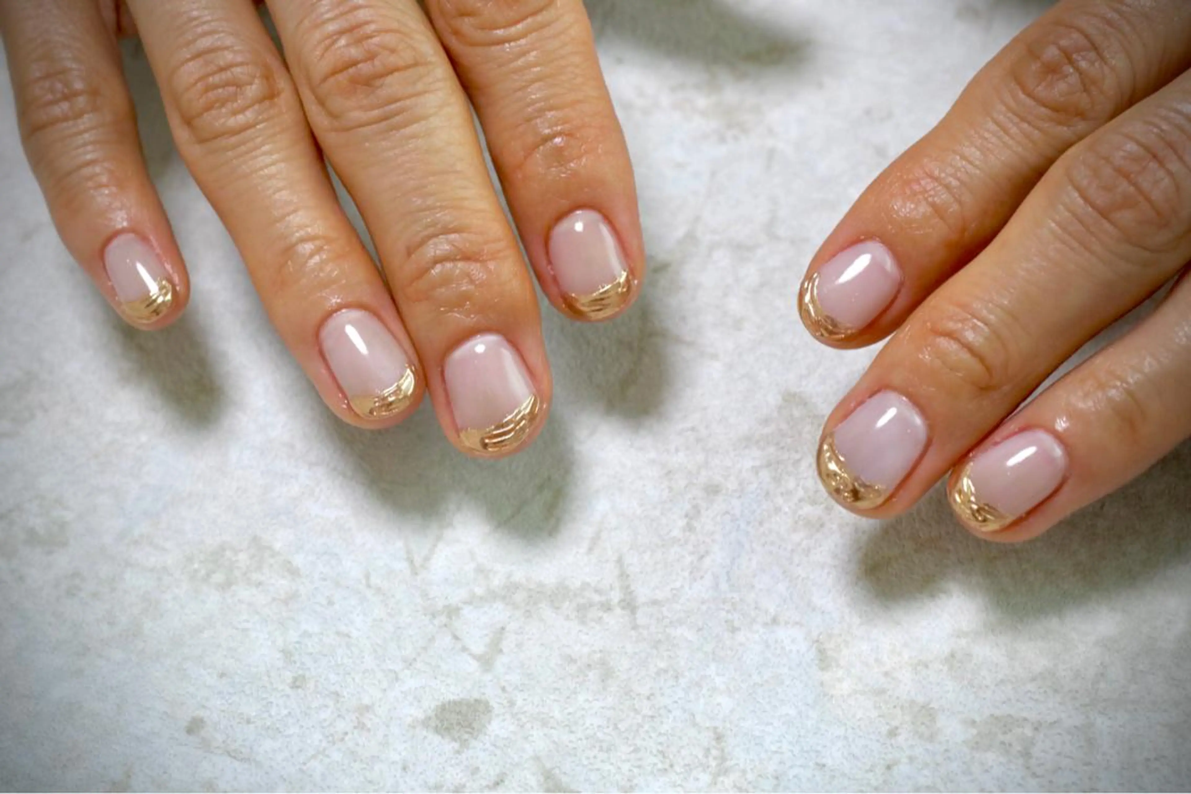 ネイル オーロラネイル カジュアル ジェルネイル ラメ(グリッター) マグネットネイル ハンドネイル MH Nailのネイルデザイン