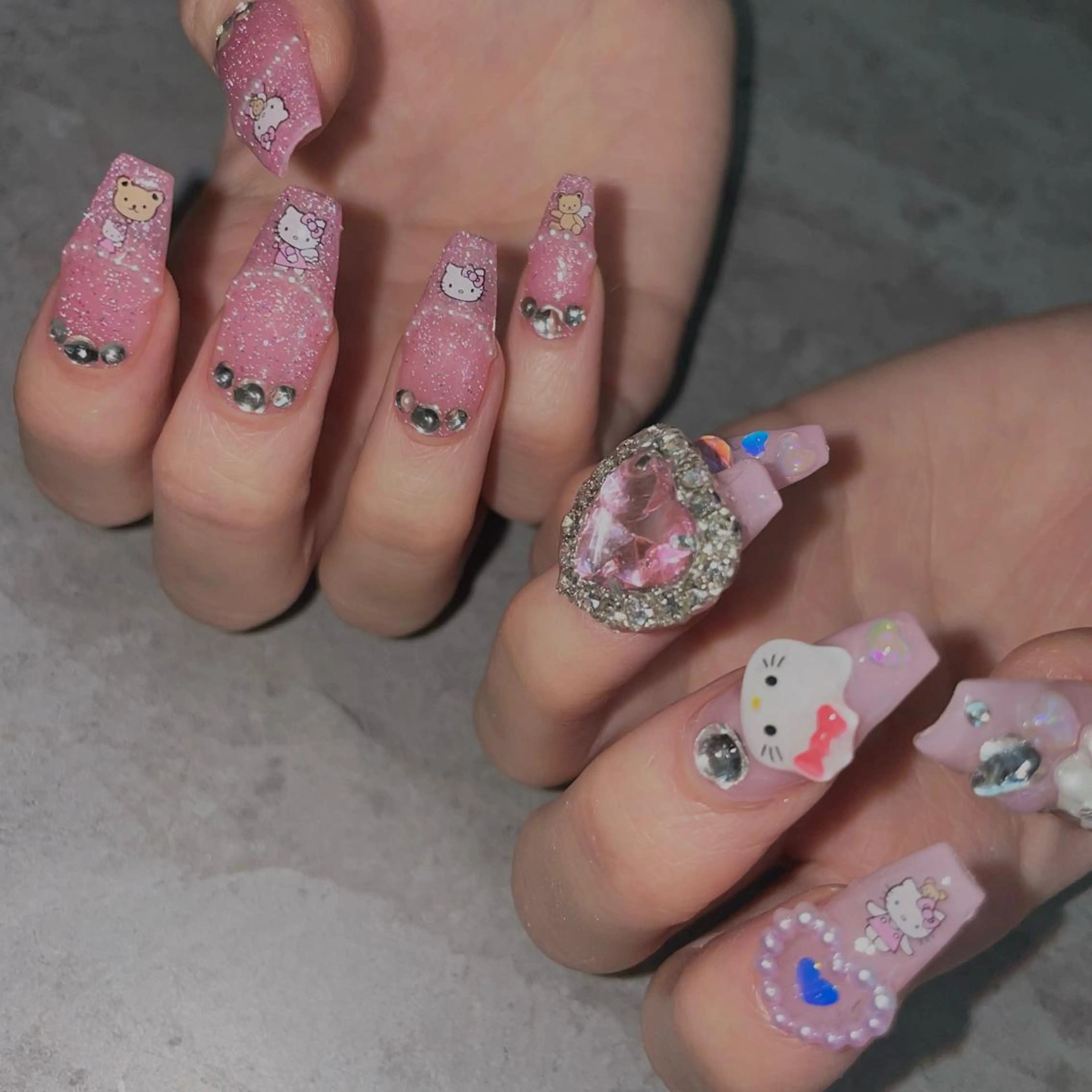 ロング ネイル 持ち込み ハンドネイル Statice所属・YUNA FUKUDAのネイルデザイン