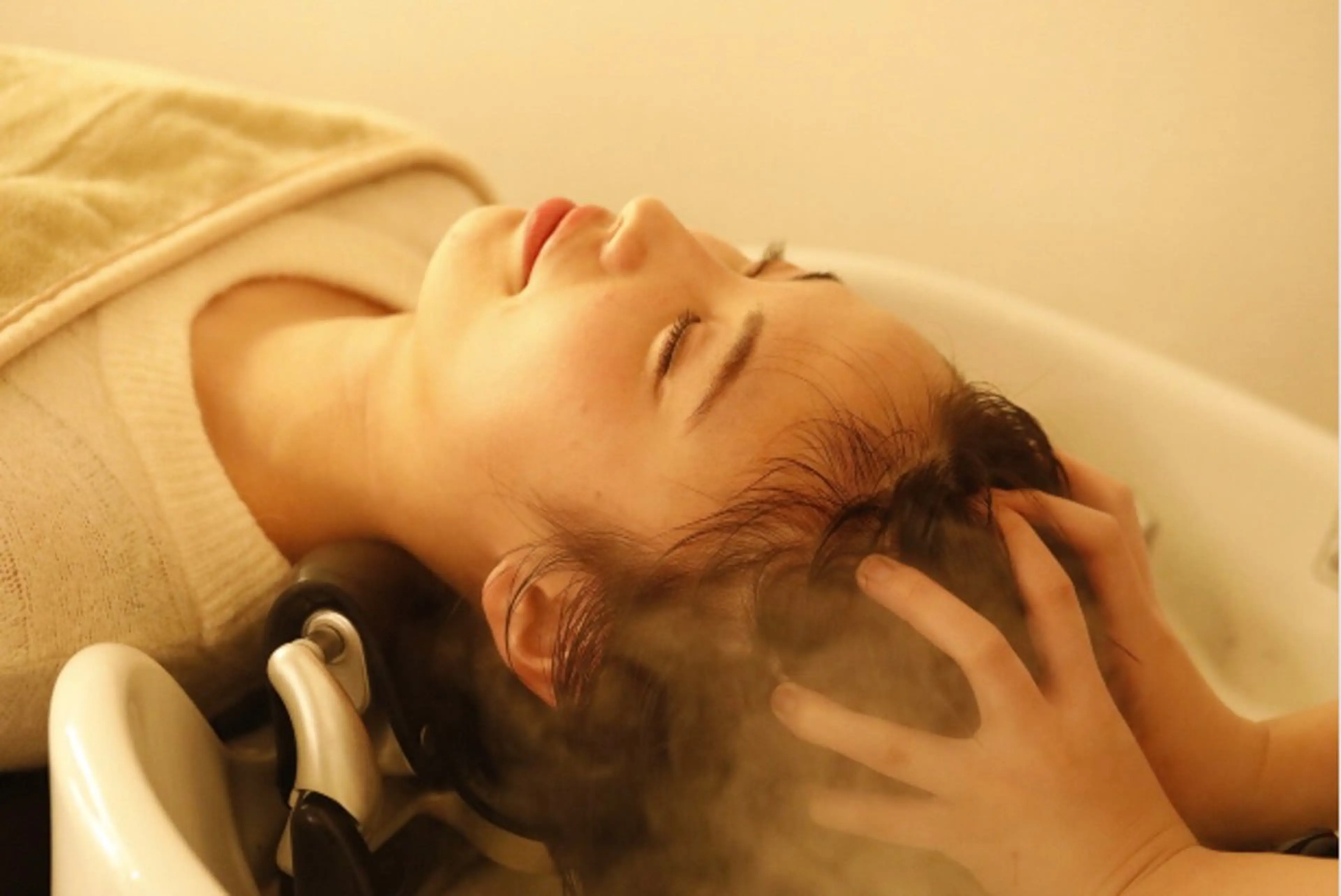 ヘッドスパ HUES（ヒューズ）所属・無料カットモデル✂️ 城下竜二のヘアスタイル