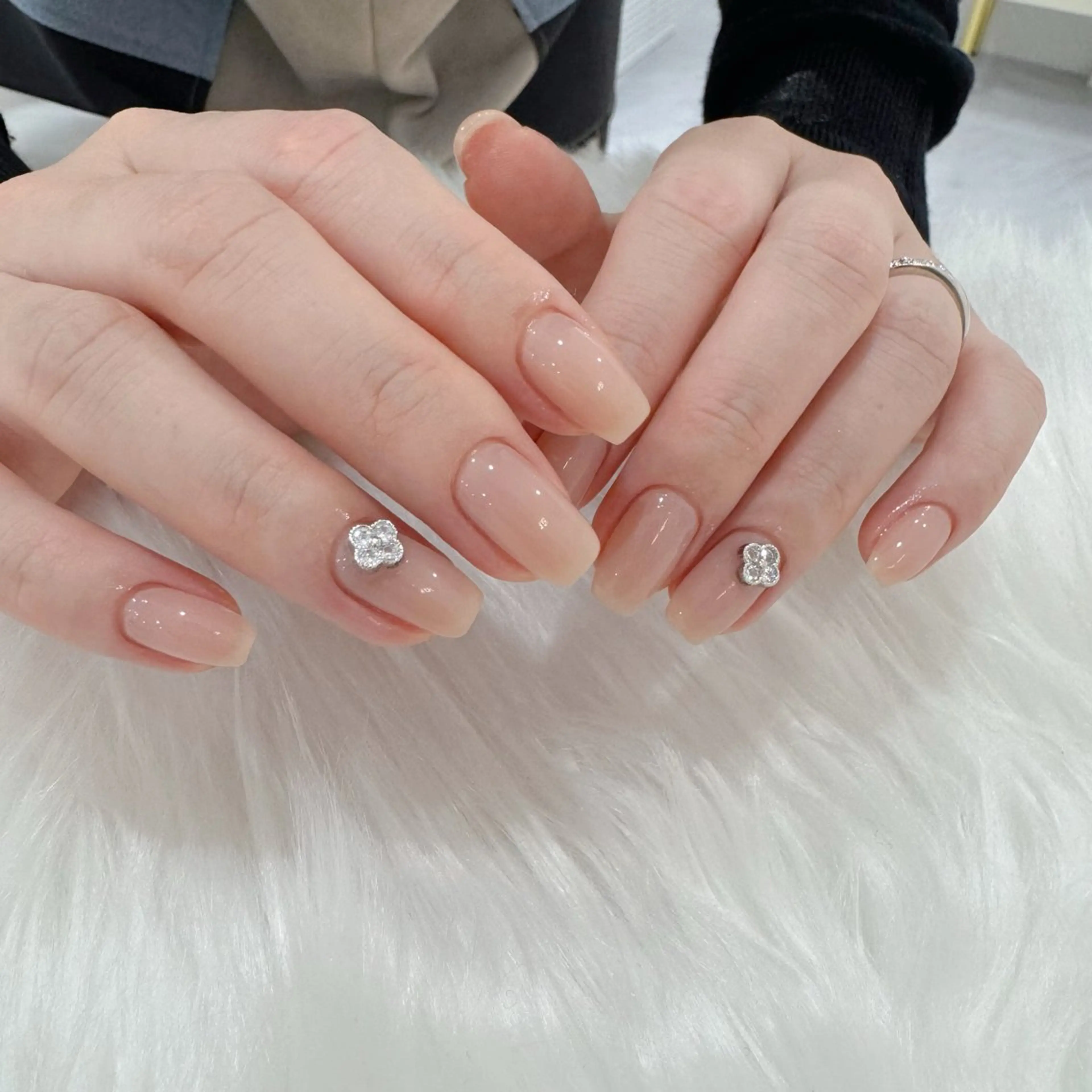 ネイル ワンカラーネイル nailsalon ChuColaのネイルデザイン