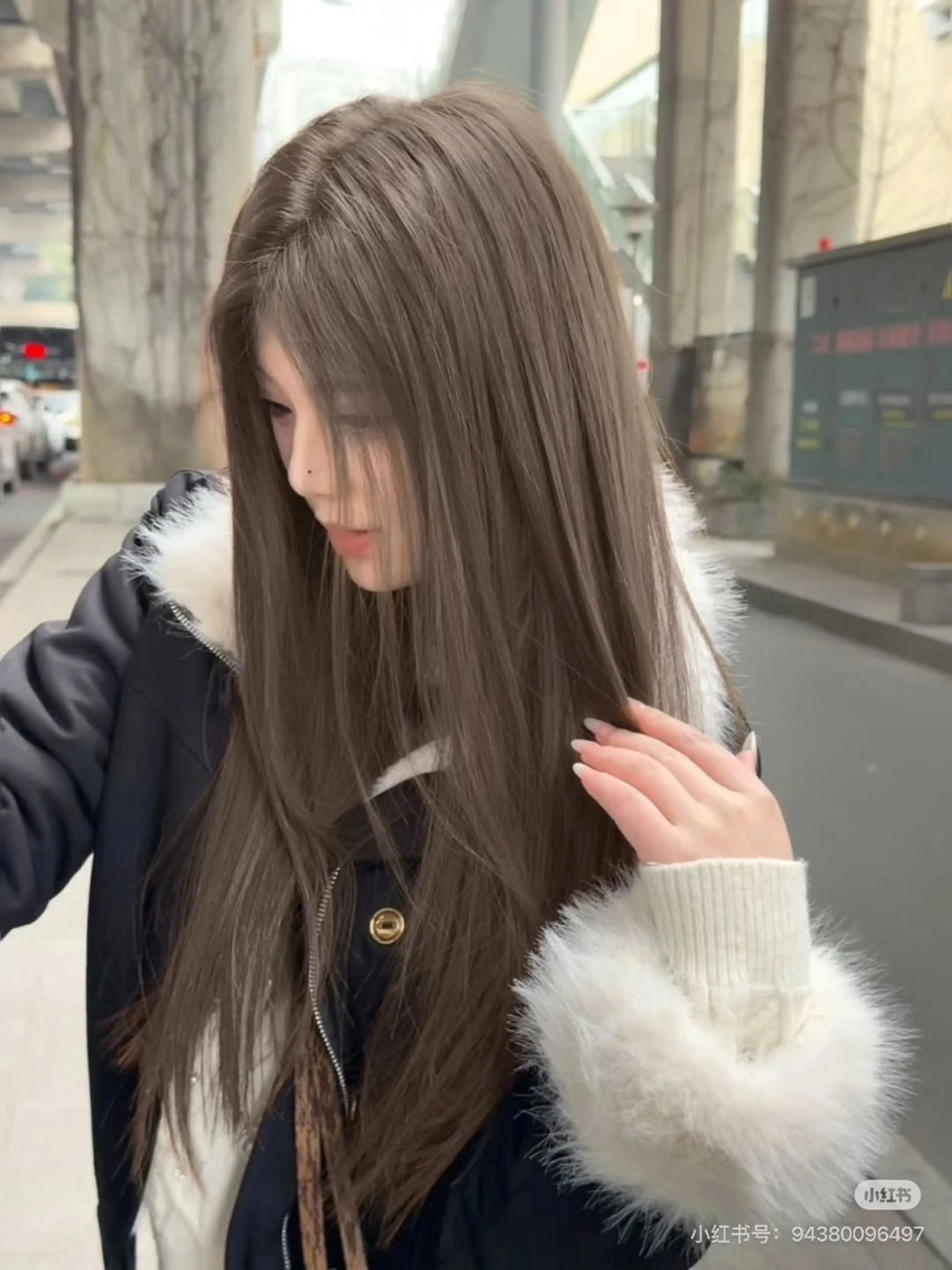 ロング カラー 透明感カラー グレージュ/あいのヘアスタイル