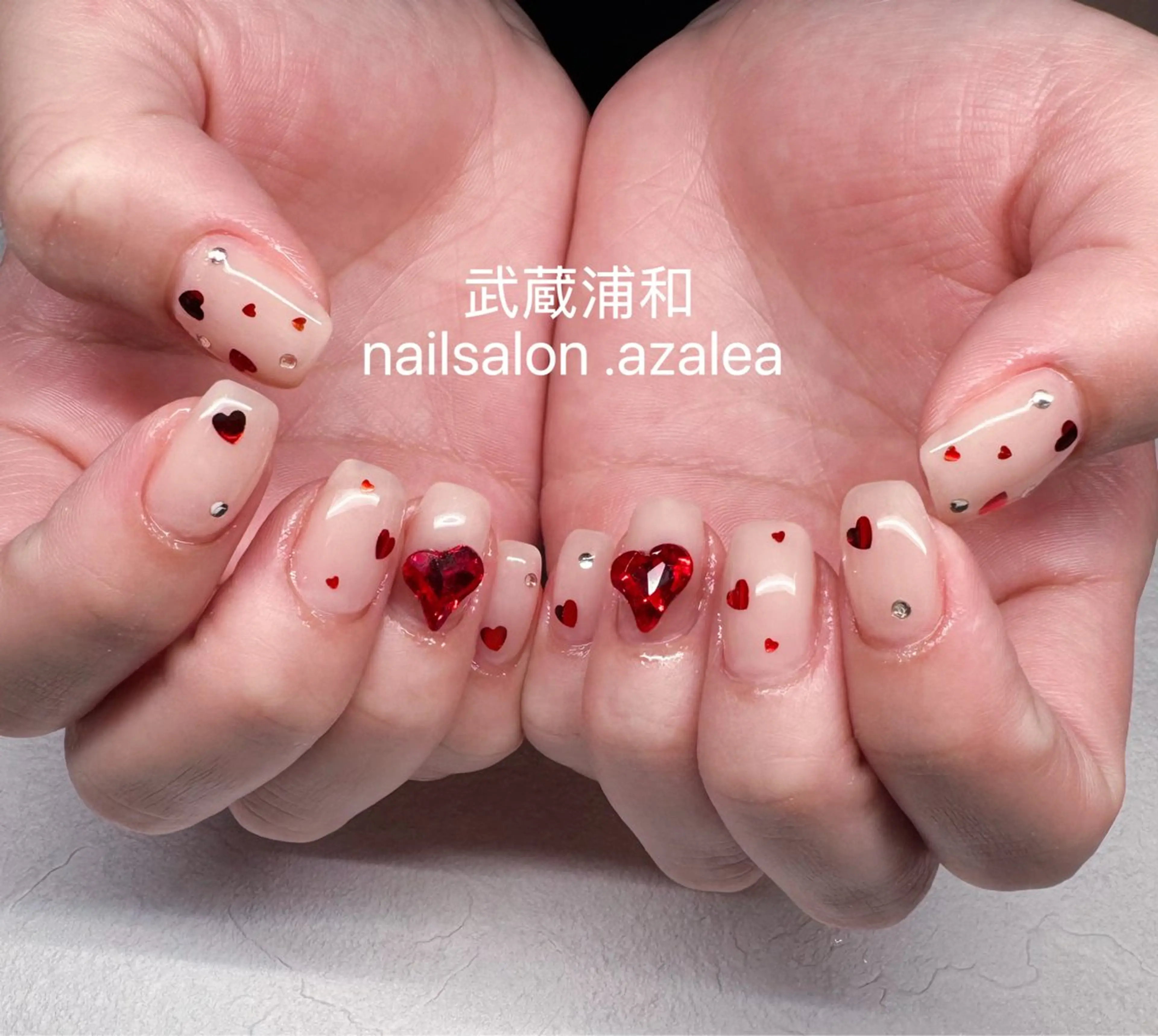 ネイル ハンドネイル R inのネイルデザイン