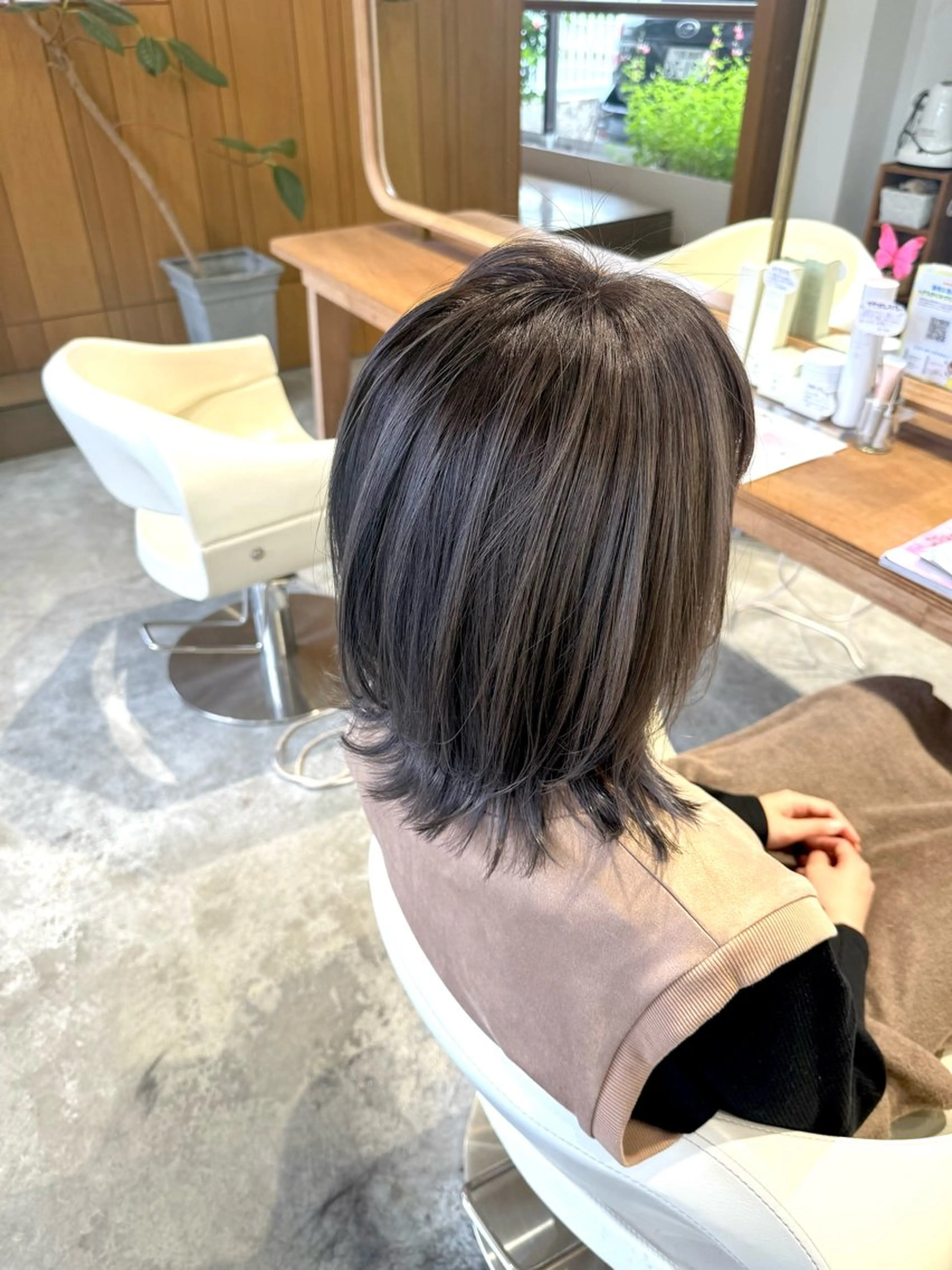 ミディアム カラー バレイヤージュ レイヤーカット カット ヘアカラー フラム所属・WATANABE MISAKIのヘアスタイル