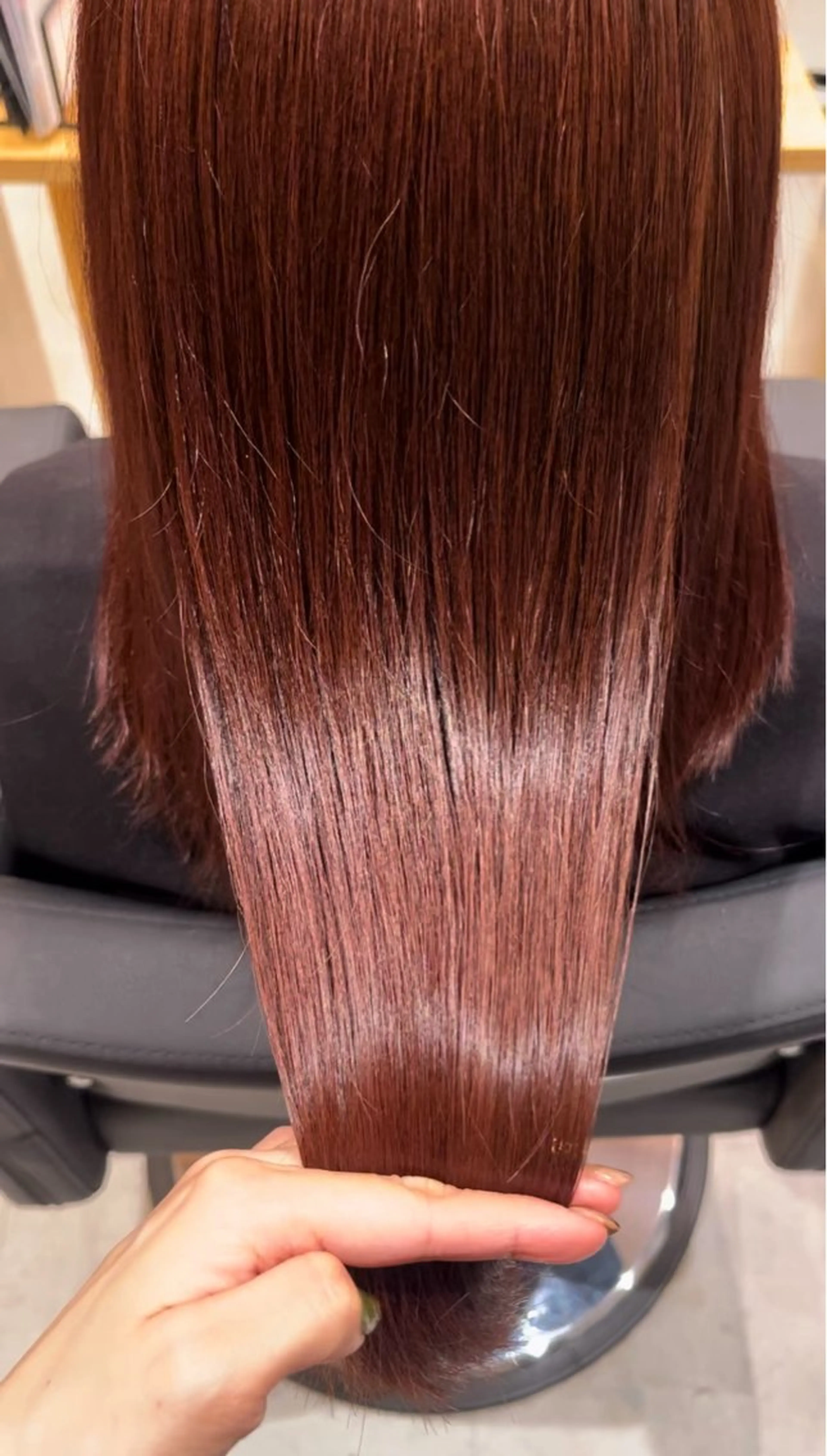 ミディアム ピンクブラウン カット ヘアカラー 渡辺 優のヘアスタイル