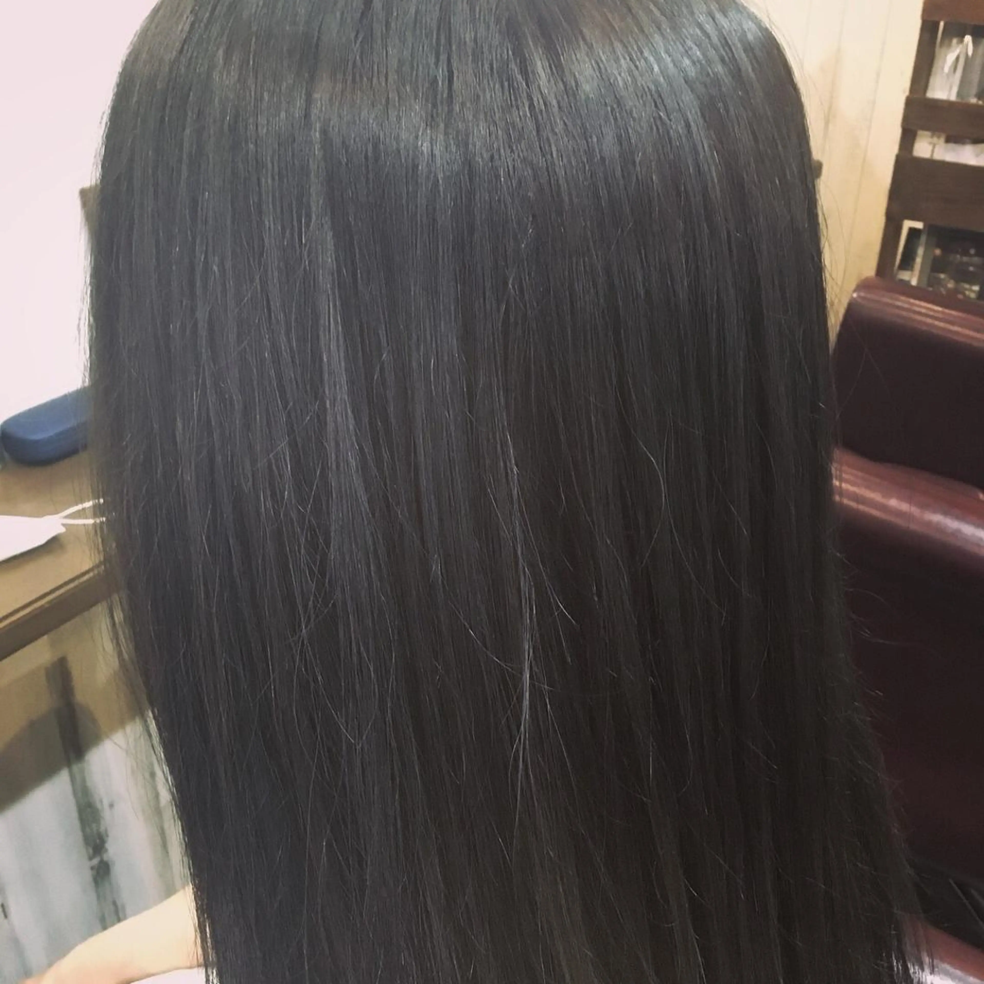 ロング カラー embrace エンブレイスのヘアスタイル