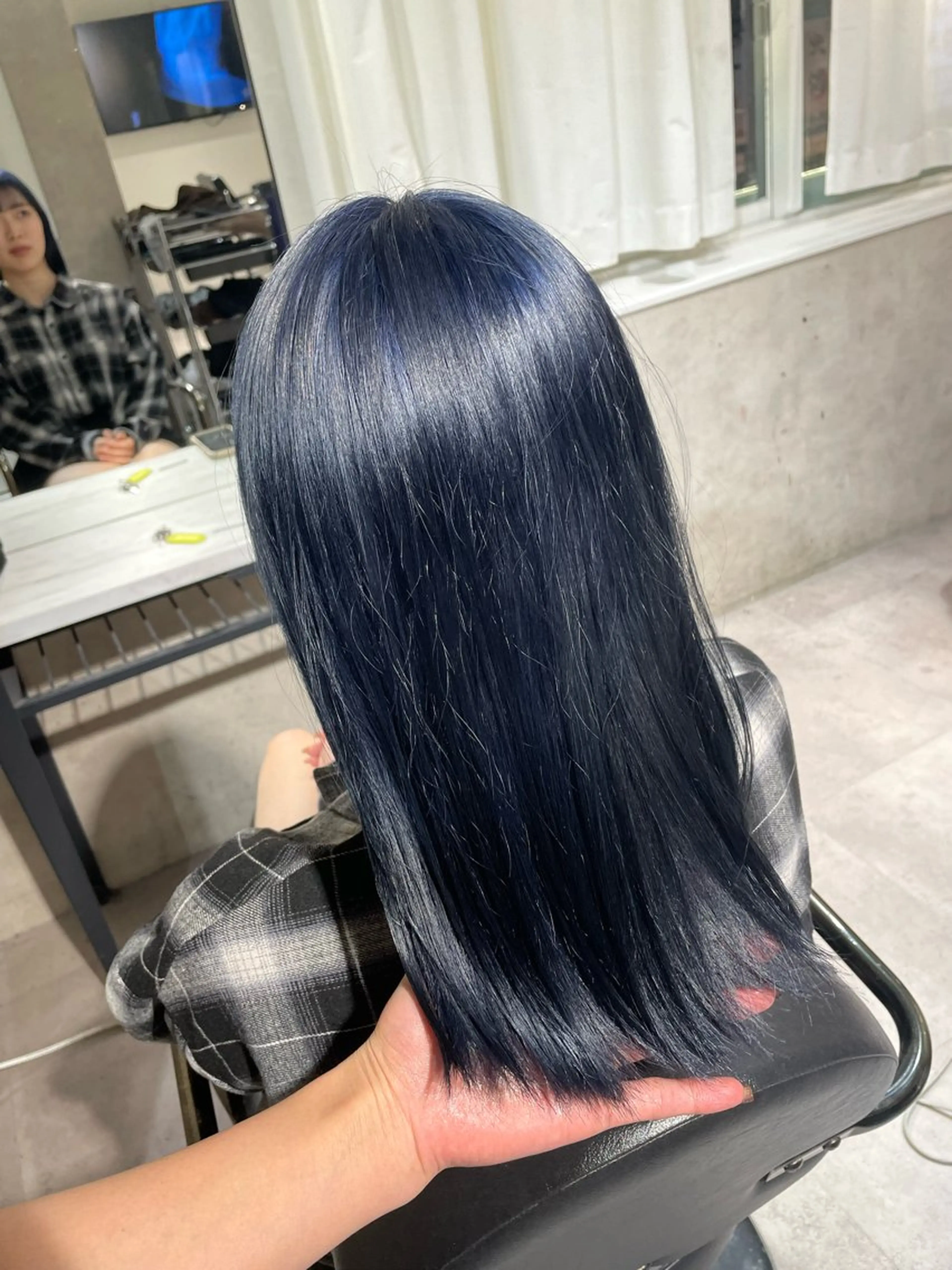 ロング カラー 黒髪 ブルーカラー ブルーブラック ili心斎橋所属・🩵ハイトーン/ レイヤーYUZU🩵のヘアスタイル