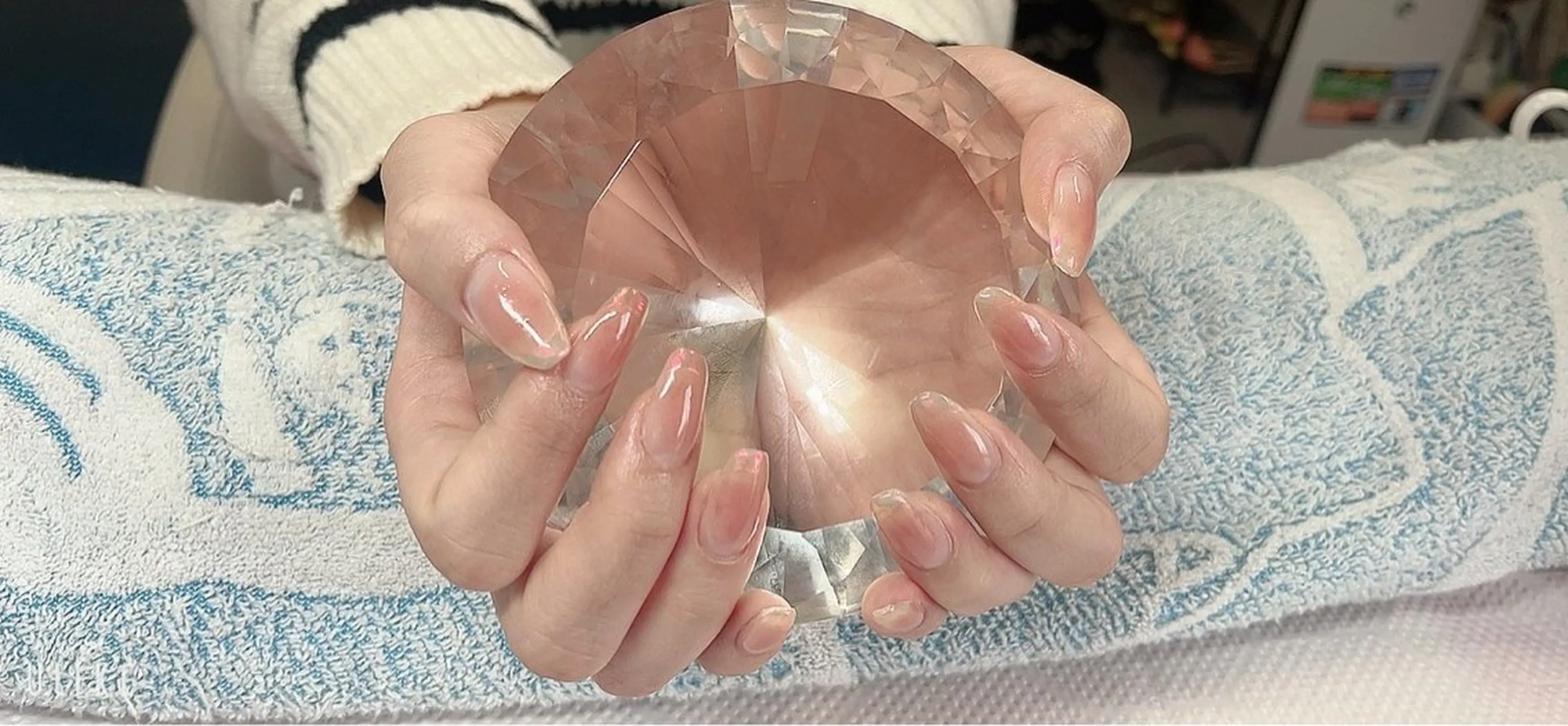 ネイル アートネイル オーロラネイル チークネイル フレンチネイル ジェルネイル MORE所属・✨MORE✨ 藤井寺🌿のネイルデザイン