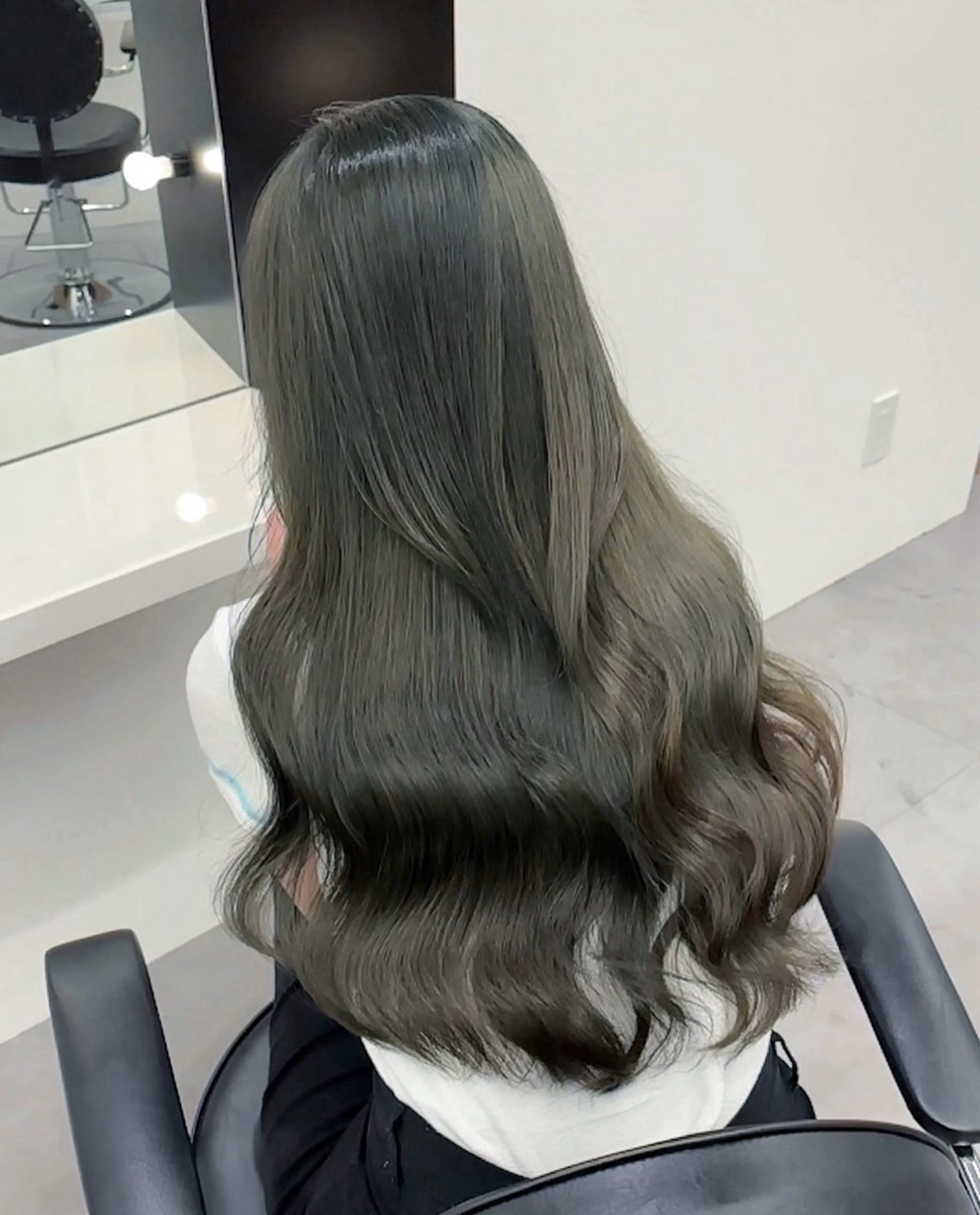 ロング カラー Mio/髪質改善 透明感カラー/西梅田のヘアスタイル